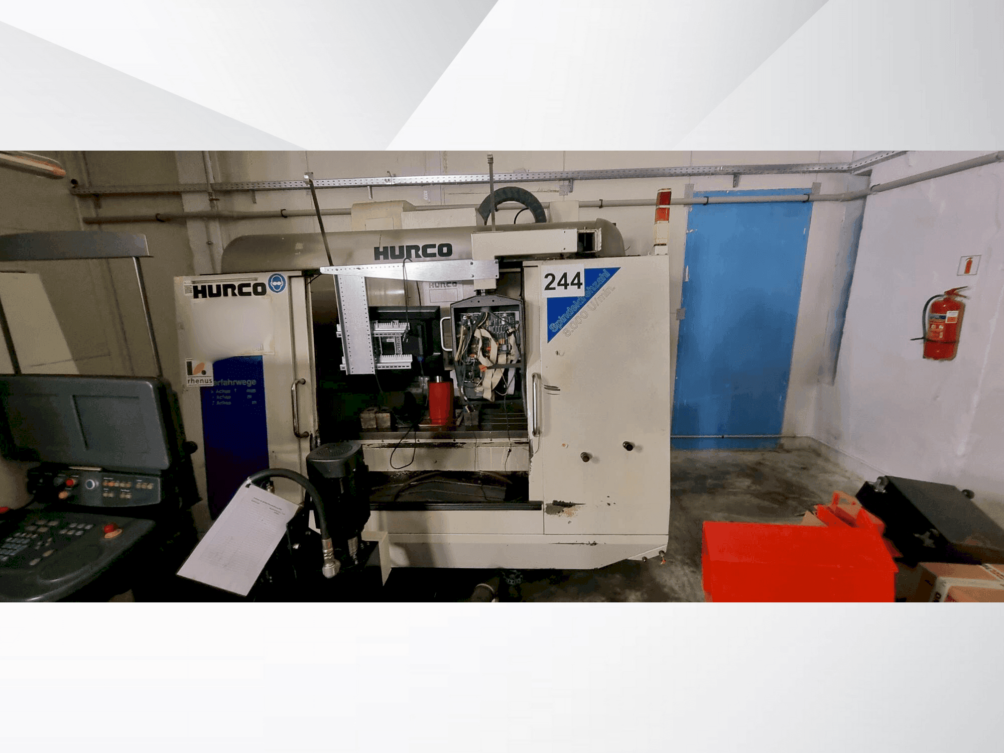 Prikaz stroja Hurco VM2 sprijeda