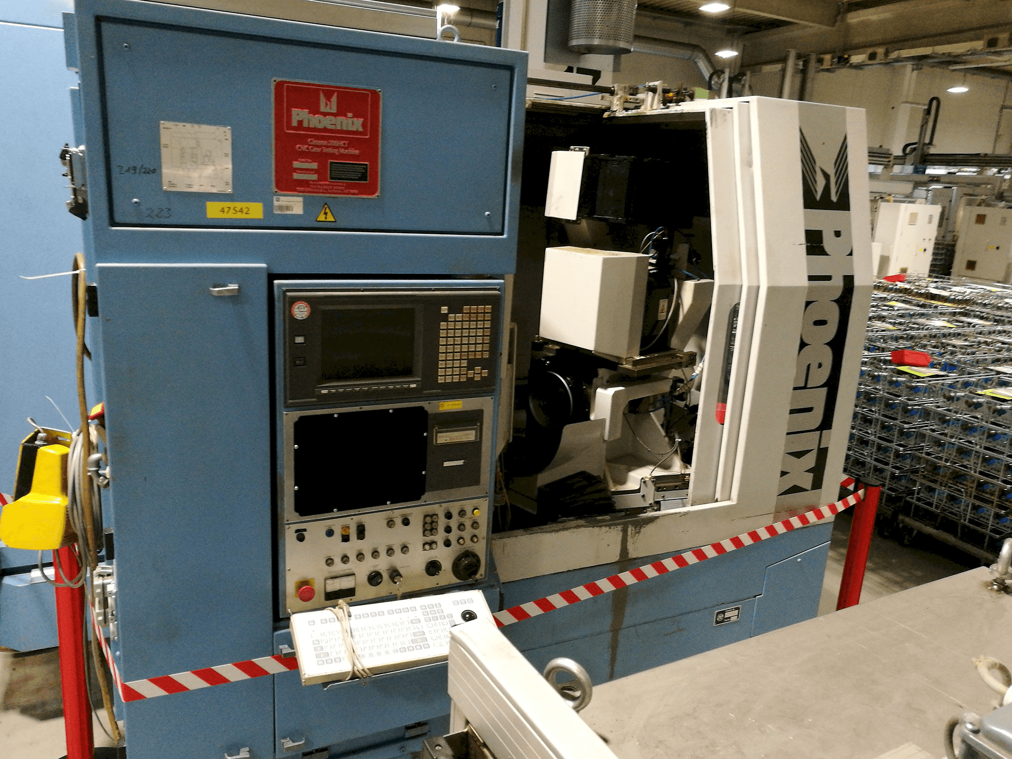Prikaz stroja Gleason Phoenix 500 HCT slijeva