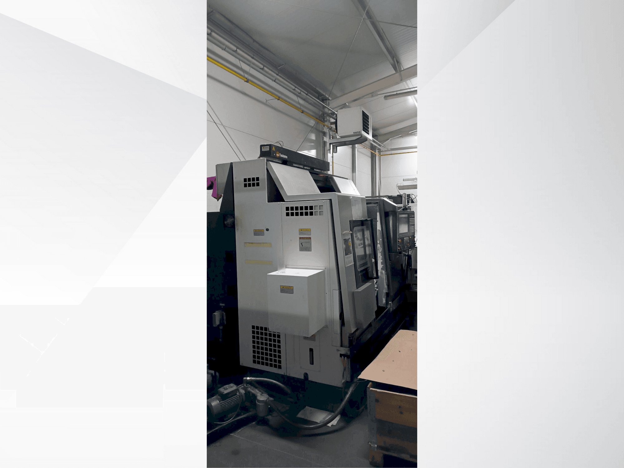 Prikaz stroja Okuma LB3000 EX II-MY C450 sprijeda