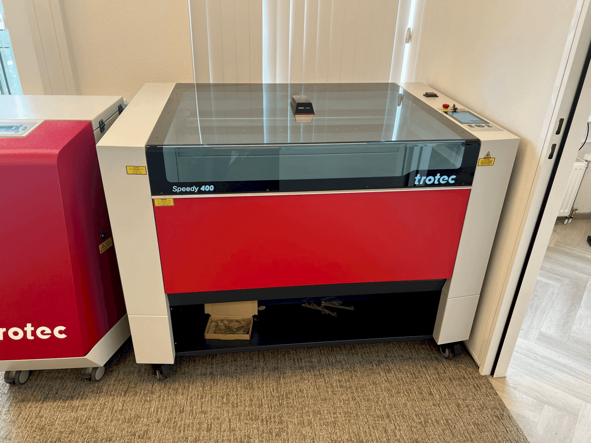 Prikaz stroja Trotec Speedy 400 sprijeda