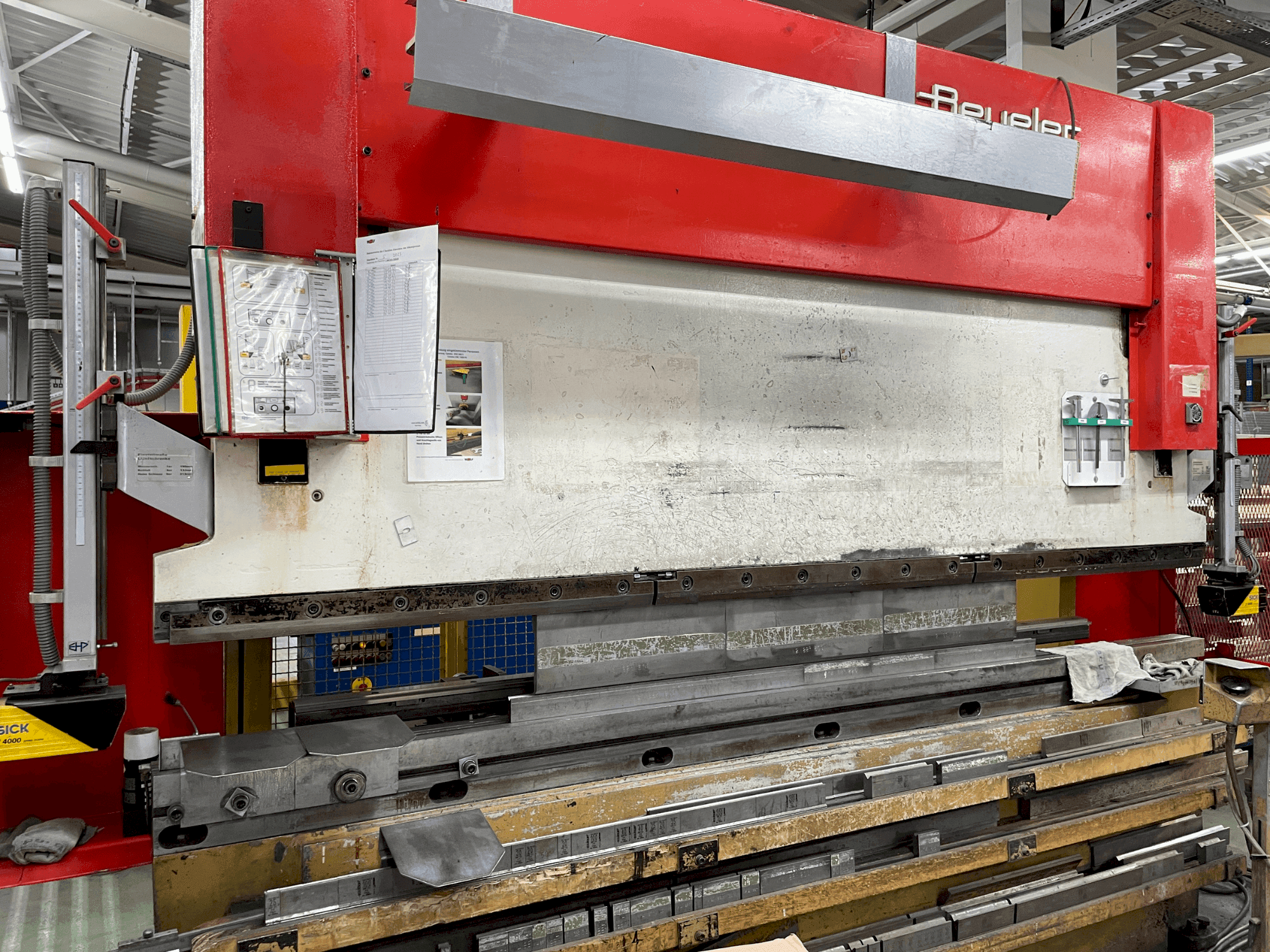 Prikaz stroja BEYELER RT 125 x 3100 sprijeda