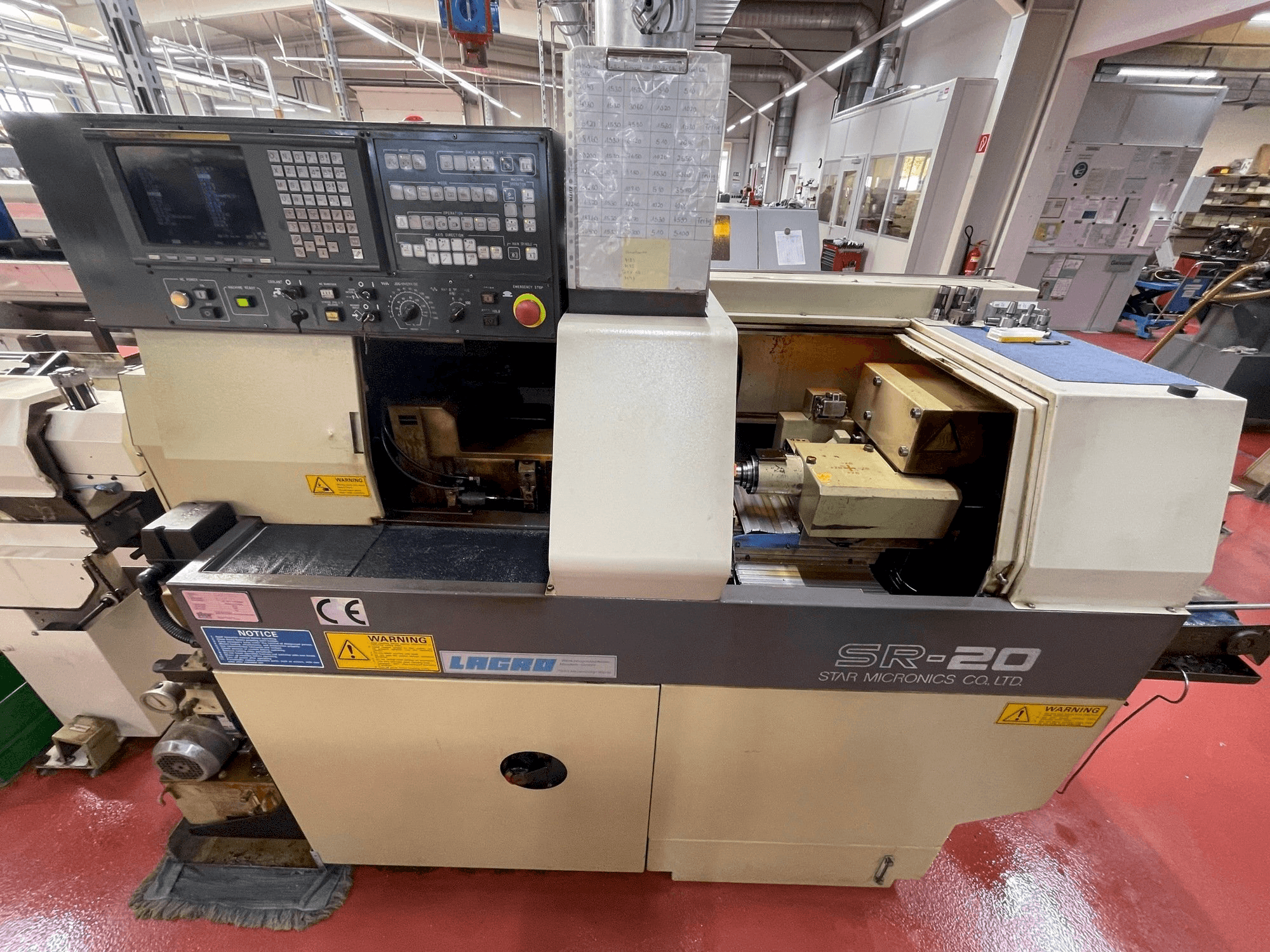 Prikaz stroja Star SR-20 sprijeda