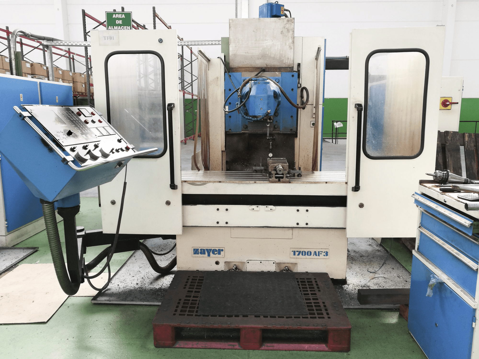 Prikaz 1 stroja Zayer 1700 AF3 sprijeda