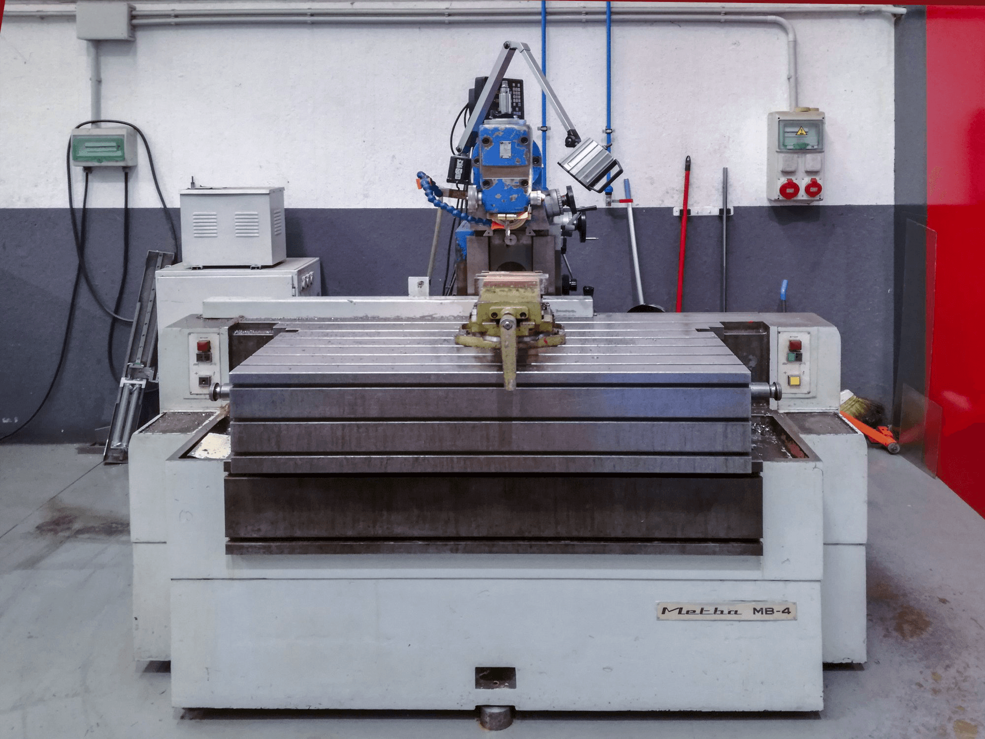 Prikaz stroja Metba MB-4 sprijeda