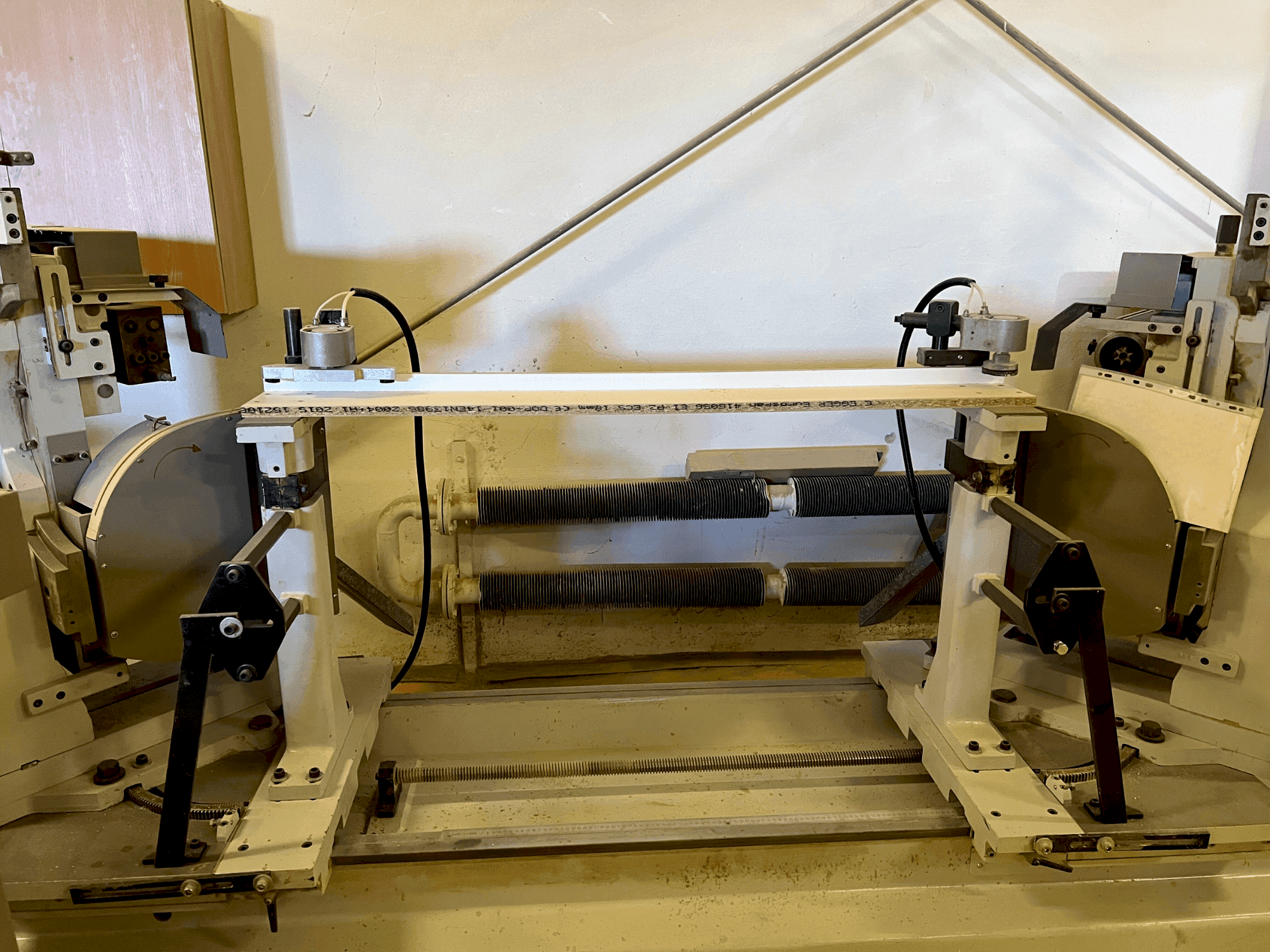 Prikaz stroja PADE NS21 sprijeda