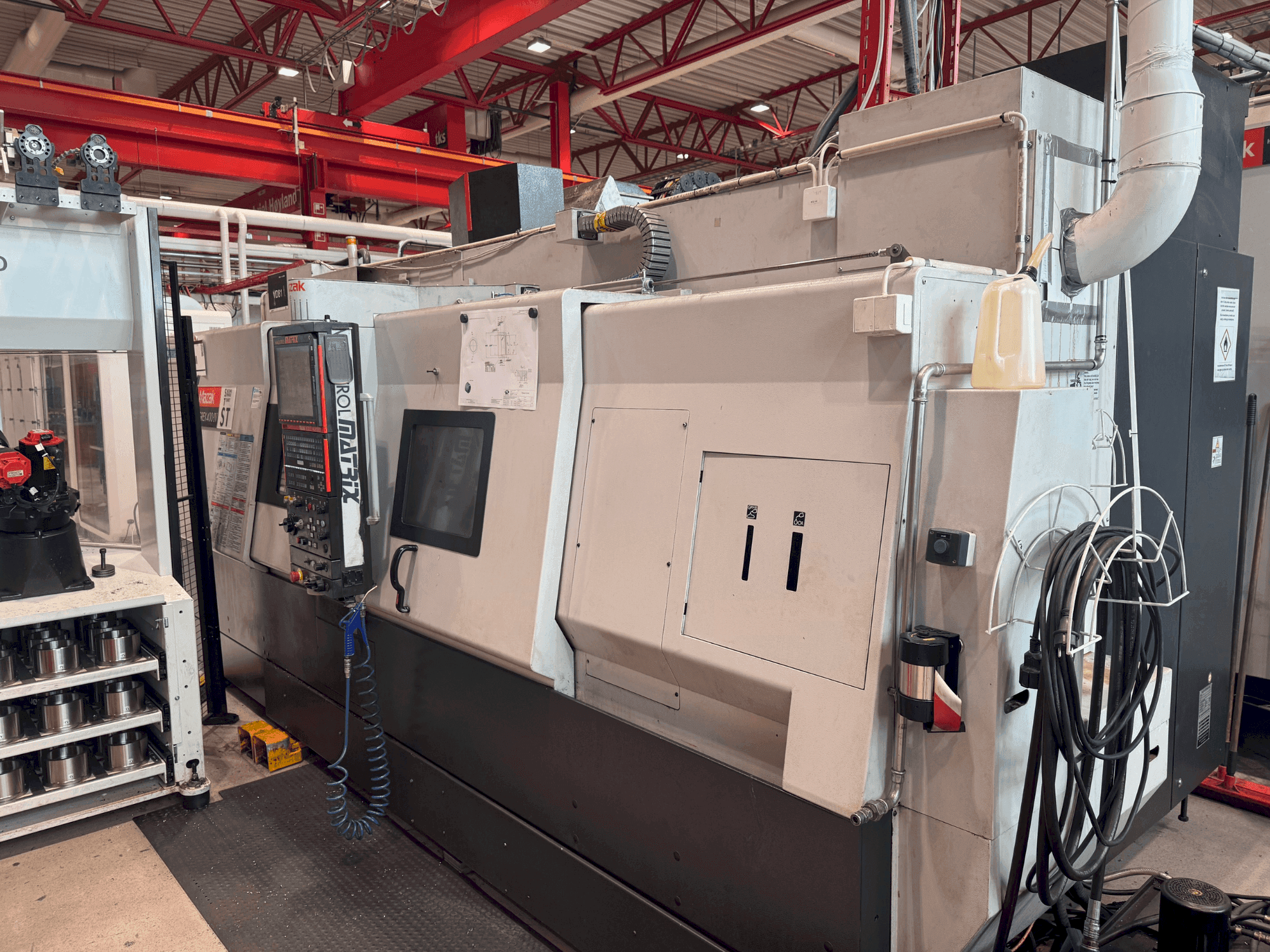 Prikaz stroja Mazak Integrex 400-IV ST sprijeda