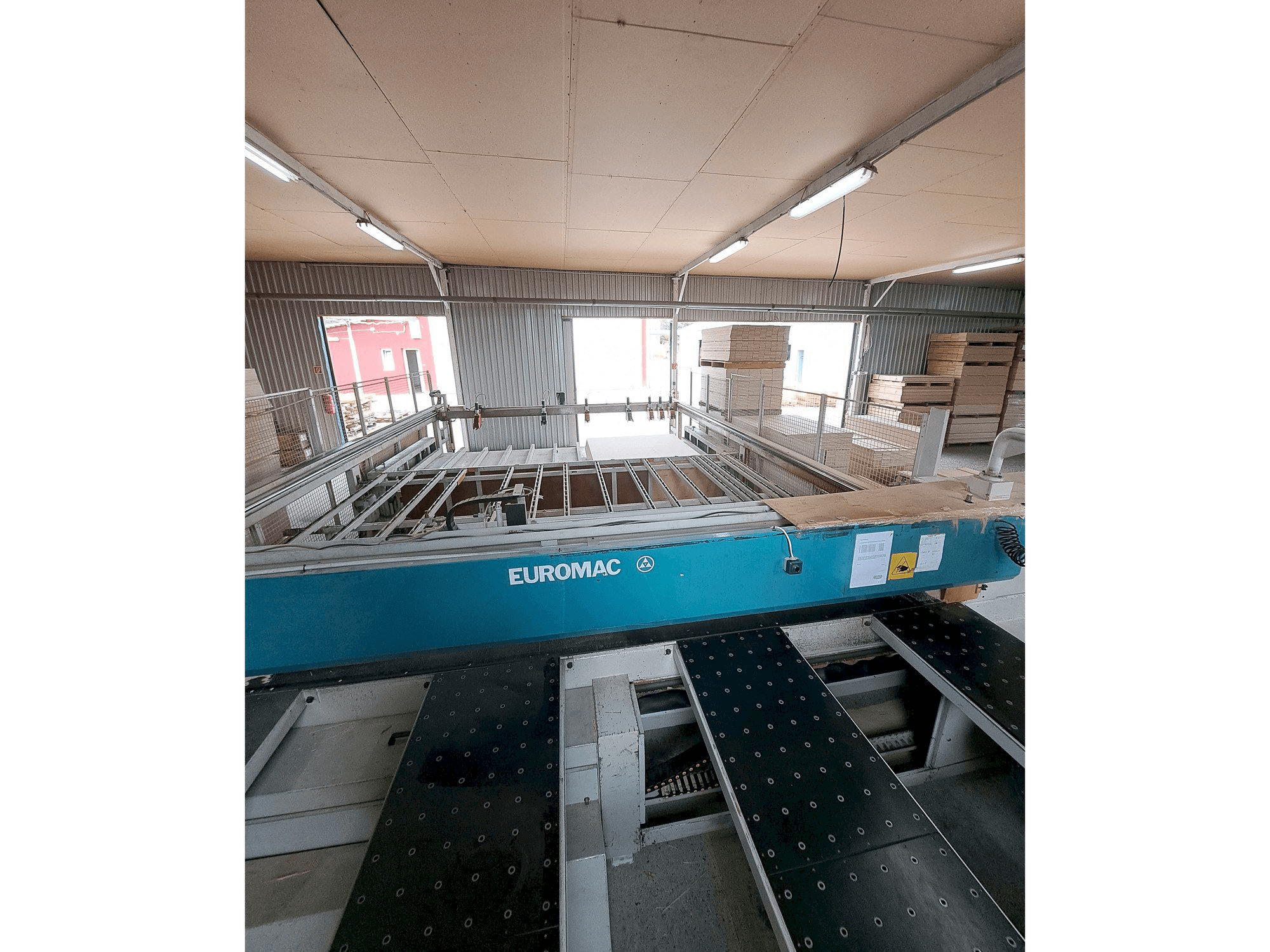 Prikaz stroja Euromac LOGICA PINZE TAVOLA 4500 sprijeda