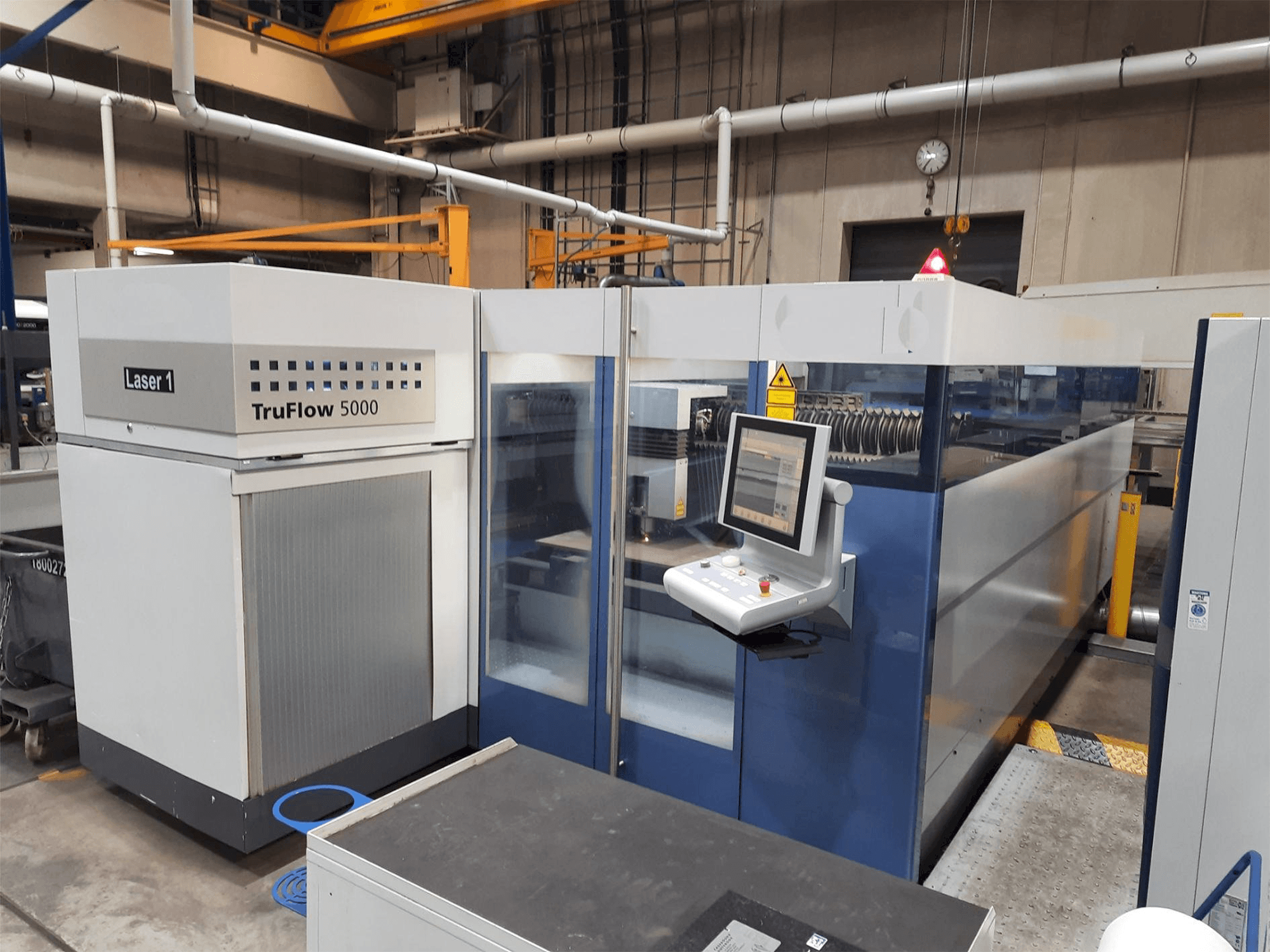 Prikaz stroja Trumpf L 3030 with Liftmaster sprijeda