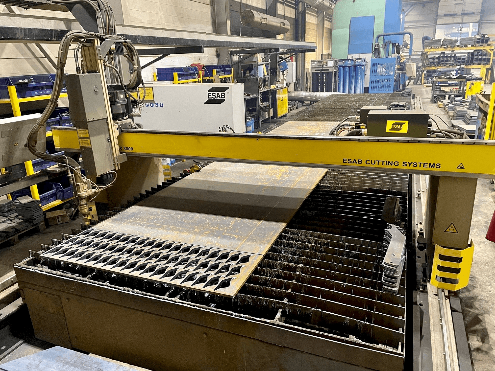Prikaz stroja ESAB Combirex DX 3000 sprijeda