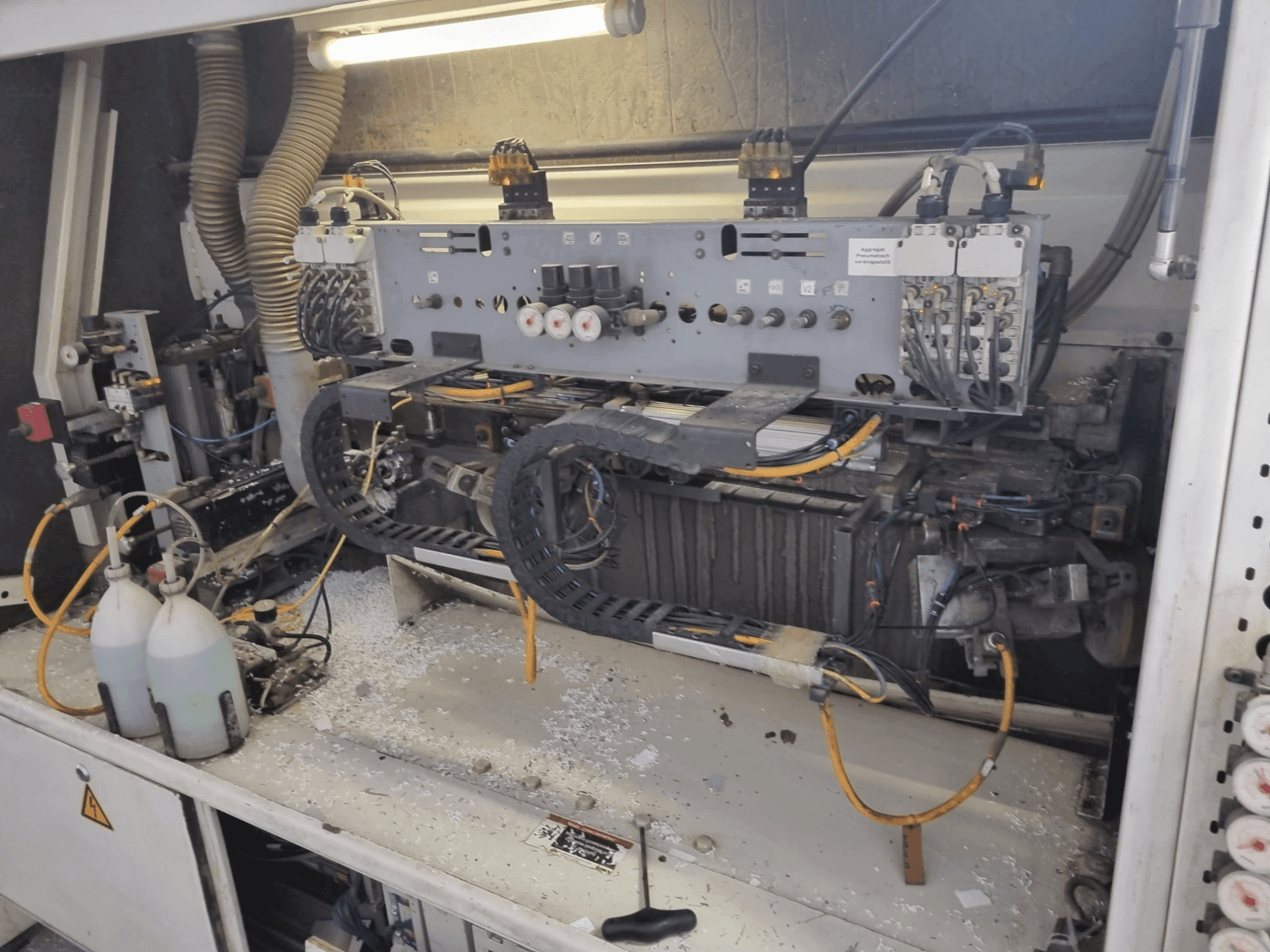 Prikaz stroja IMA Novimat Contour I/G80/790/L20 sprijeda