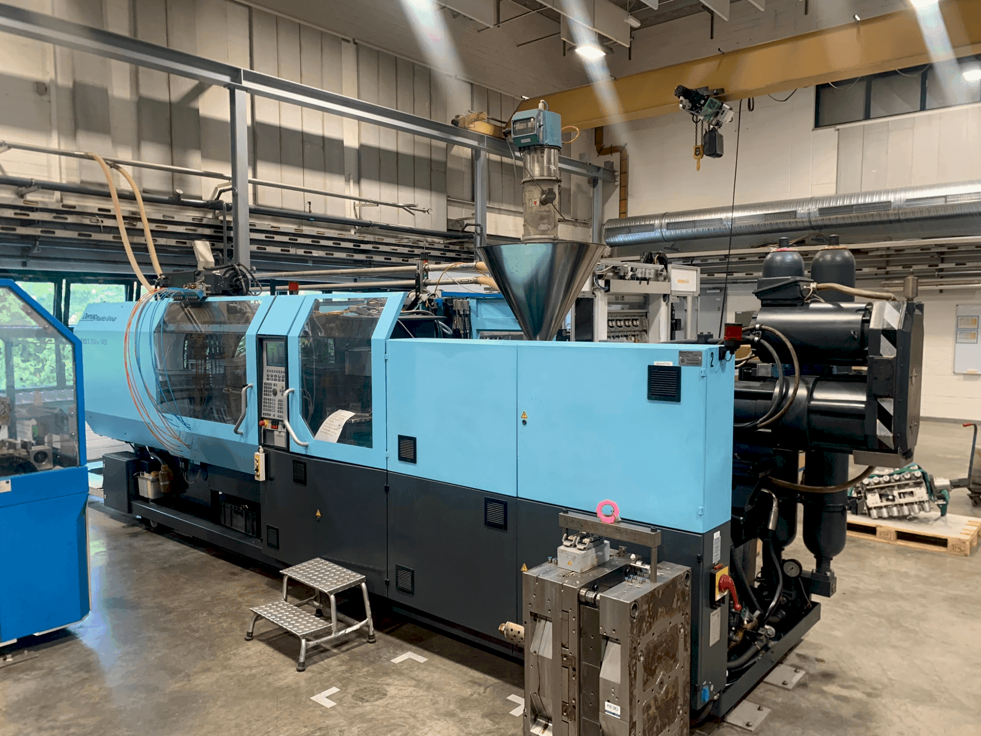 Prikaz stroja DEMAG EL-Exis S 250/630-1450 sprijeda