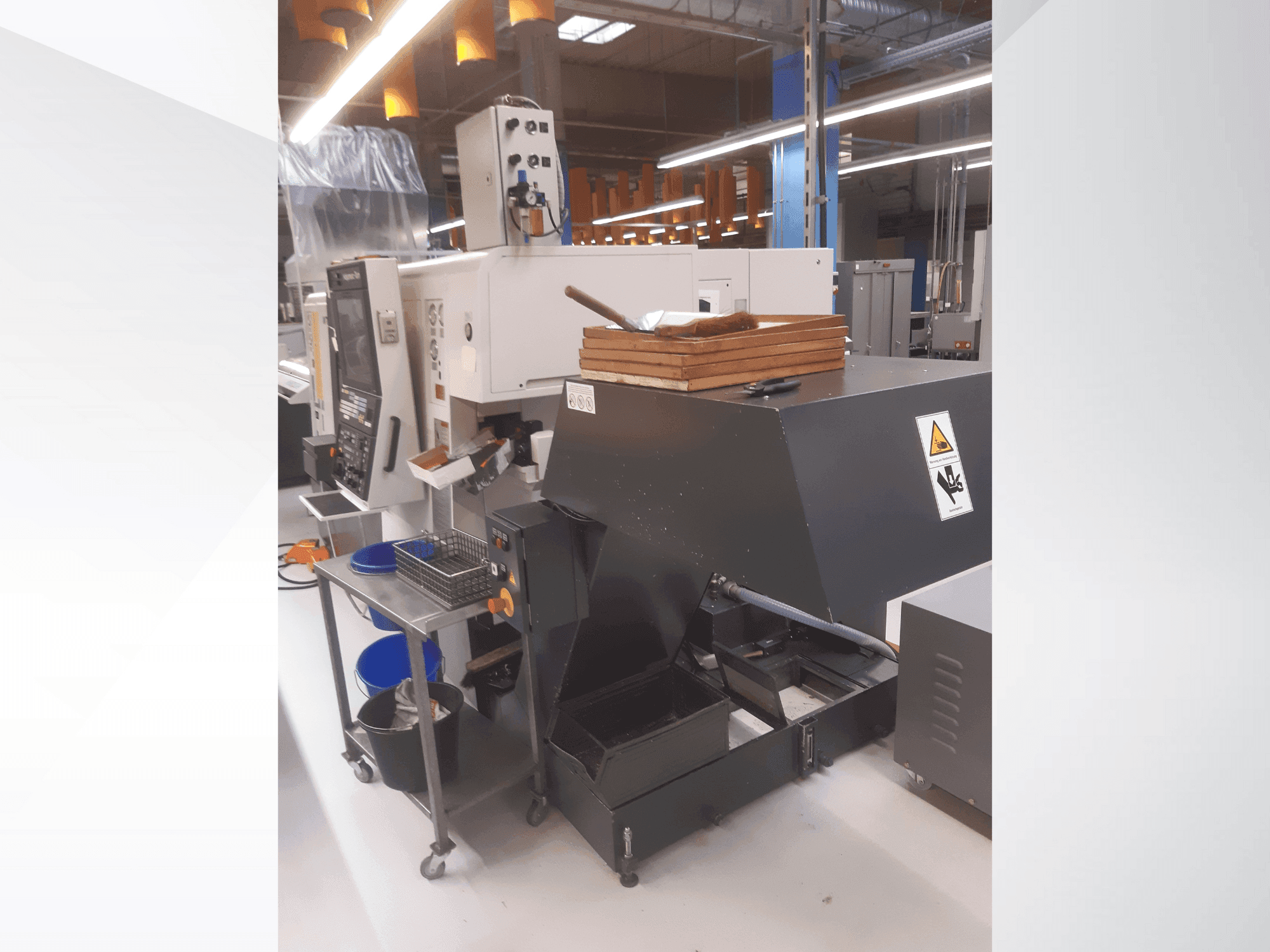Prikaz stroja NAKAMURA WT 150 II sprijeda