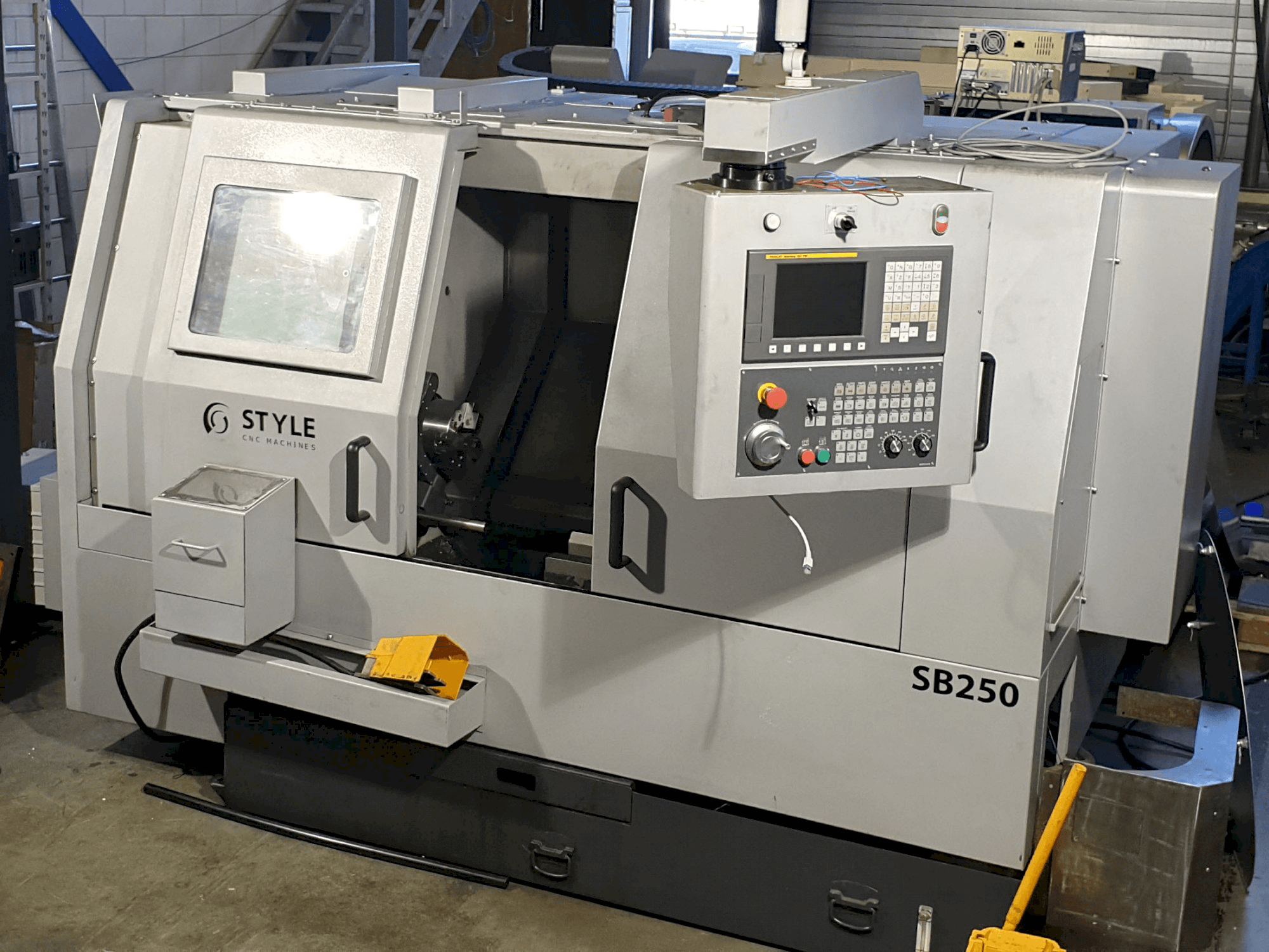 Prikaz stroja STYLE SB250 sprijeda