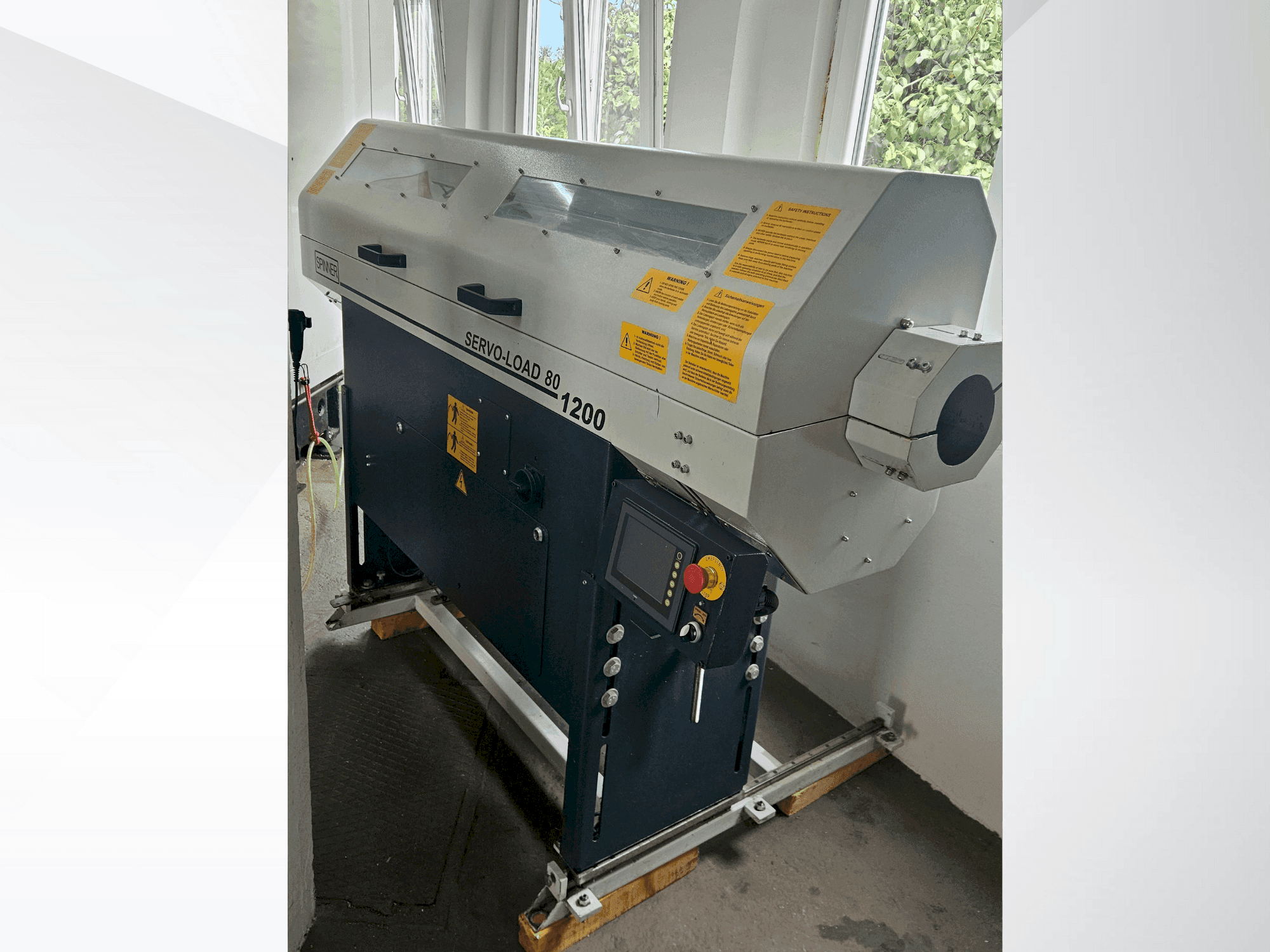 Prikaz stroja SPINNER SERVO-LOAD 80-1200 sprijeda