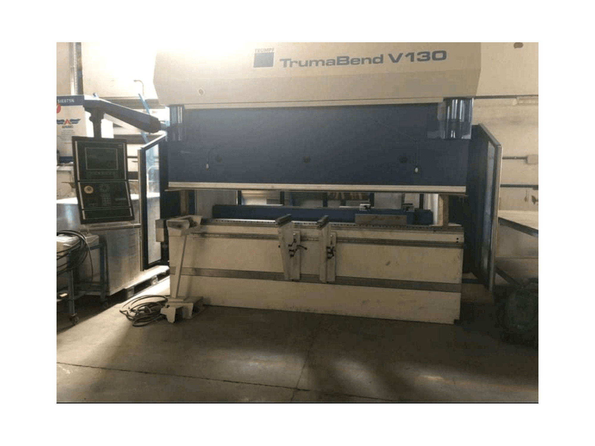 Prikaz stroja Trumpf TrumaBend V130 sprijeda