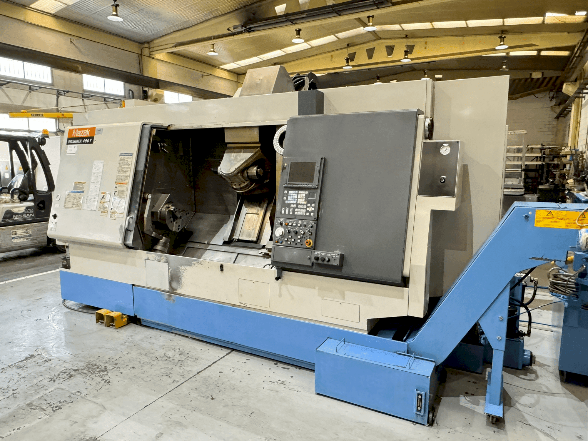 Prikaz stroja Mazak Integrex 400 Y sprijeda