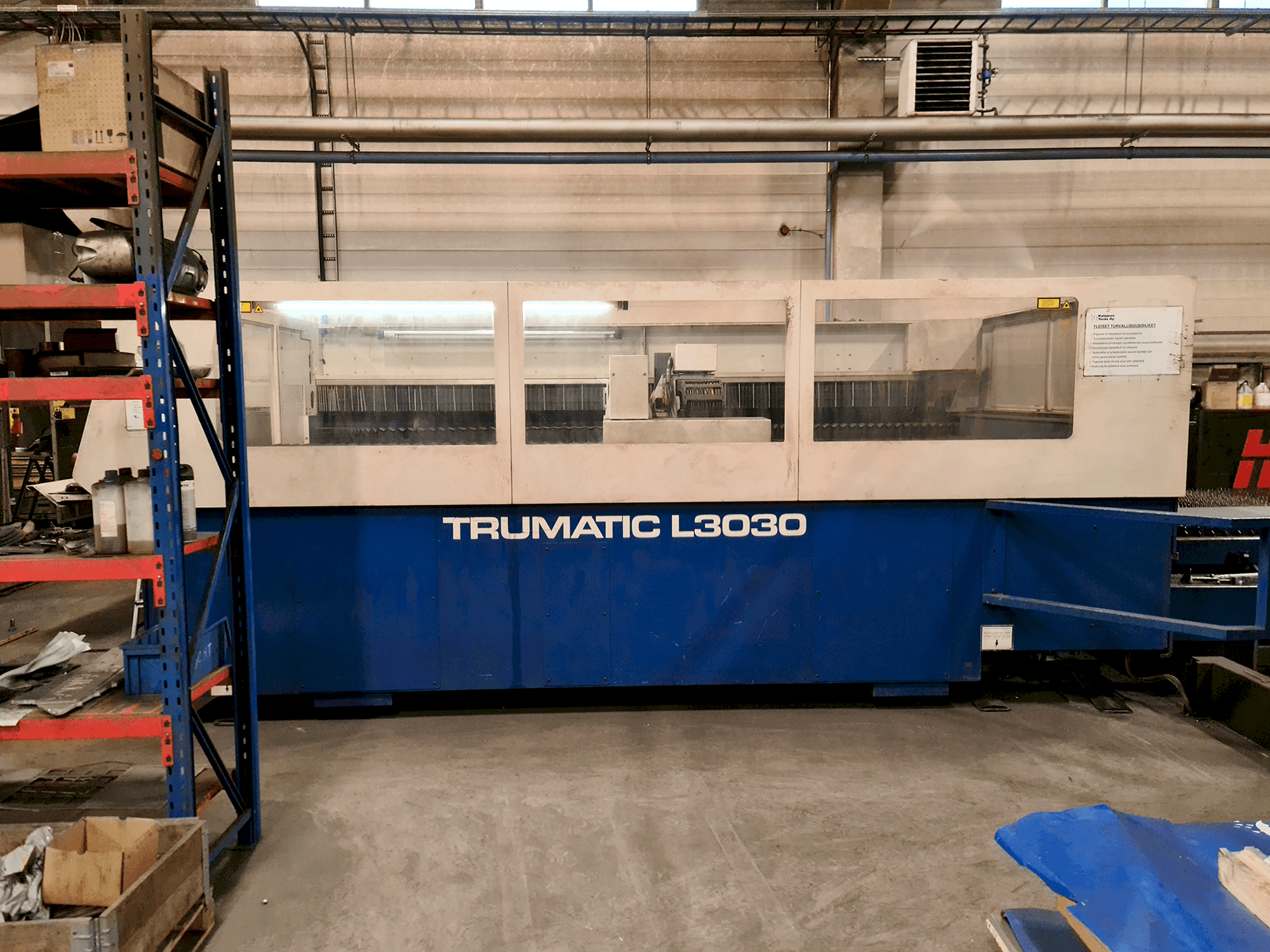 Prikaz stroja Trumpf Trumatic L3030 4kW sprijeda
