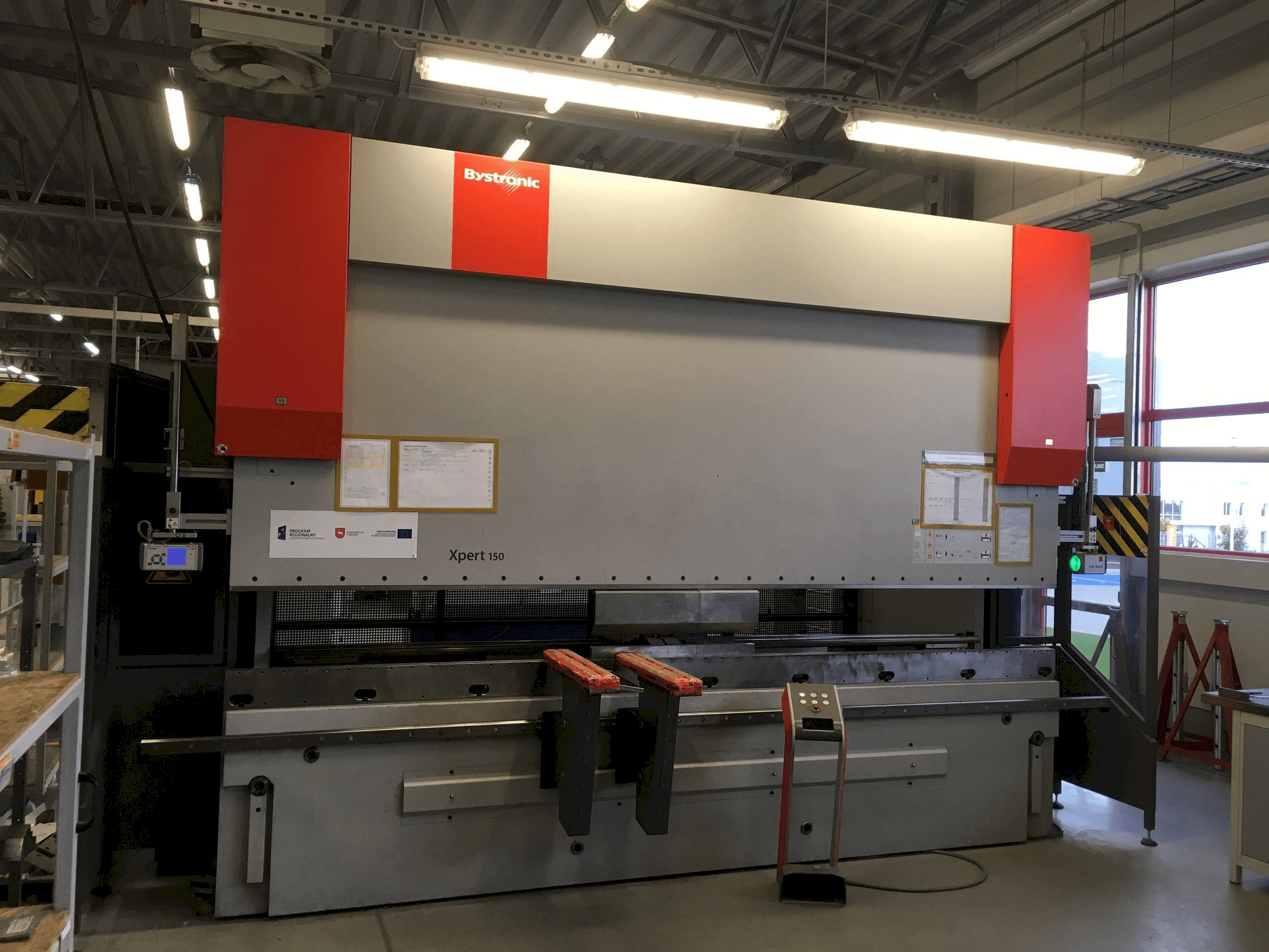 Prikaz stroja Bystronic Xpert 150/4100 sprijeda