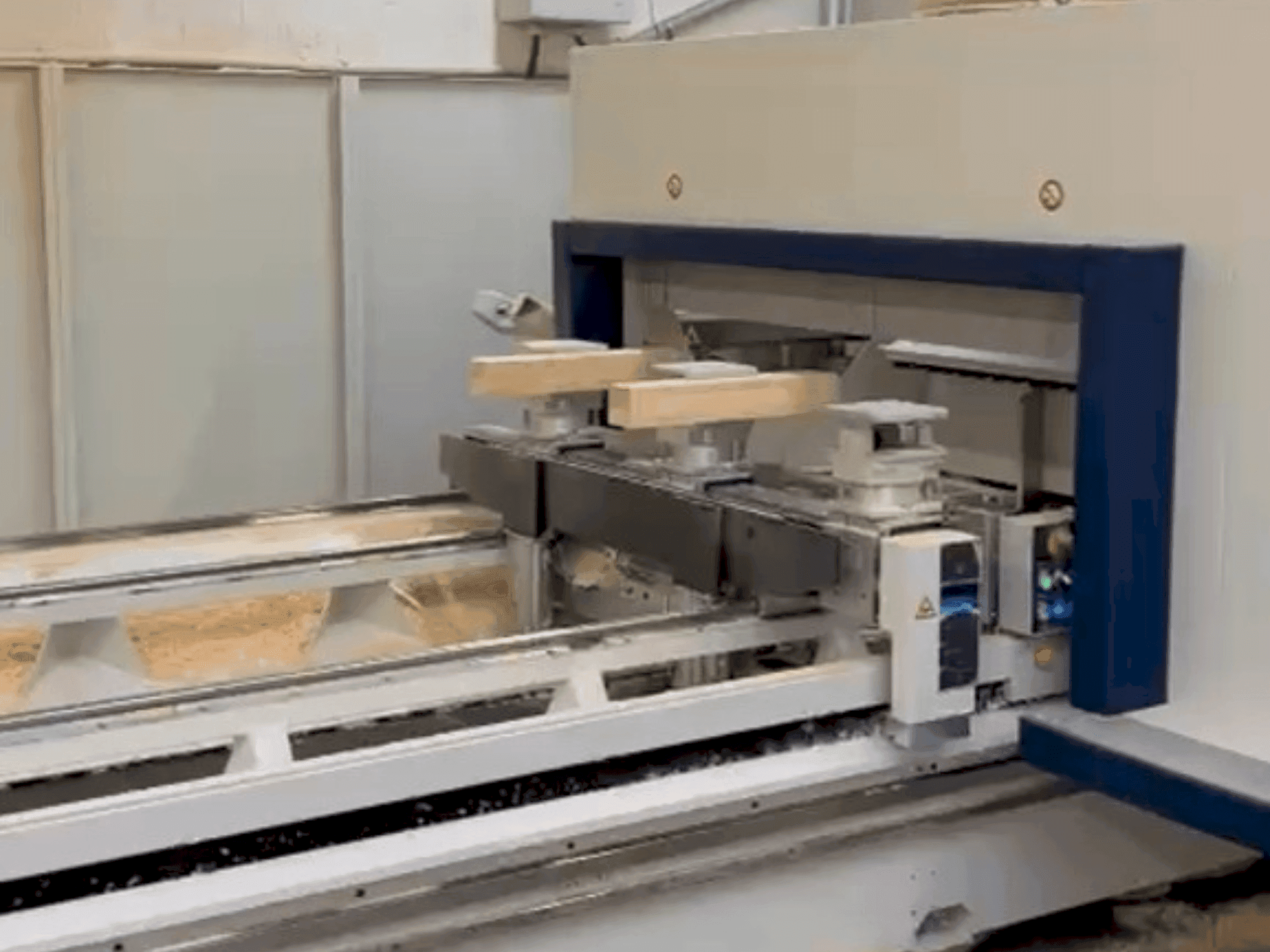 Prikaz stroja SCM Accord 500 sprijeda