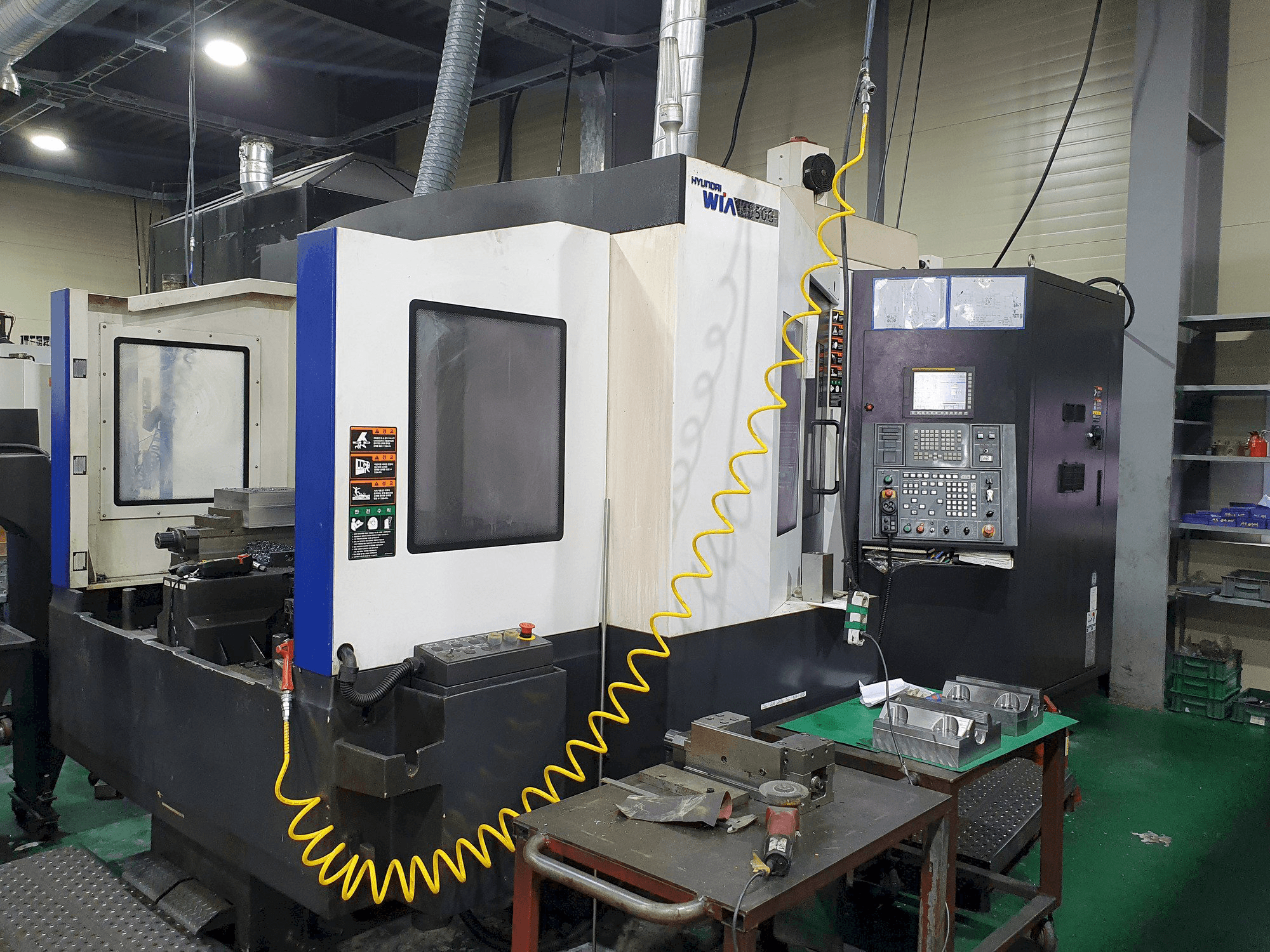 Prikaz stroja Hyundai Wia KH50G sprijeda