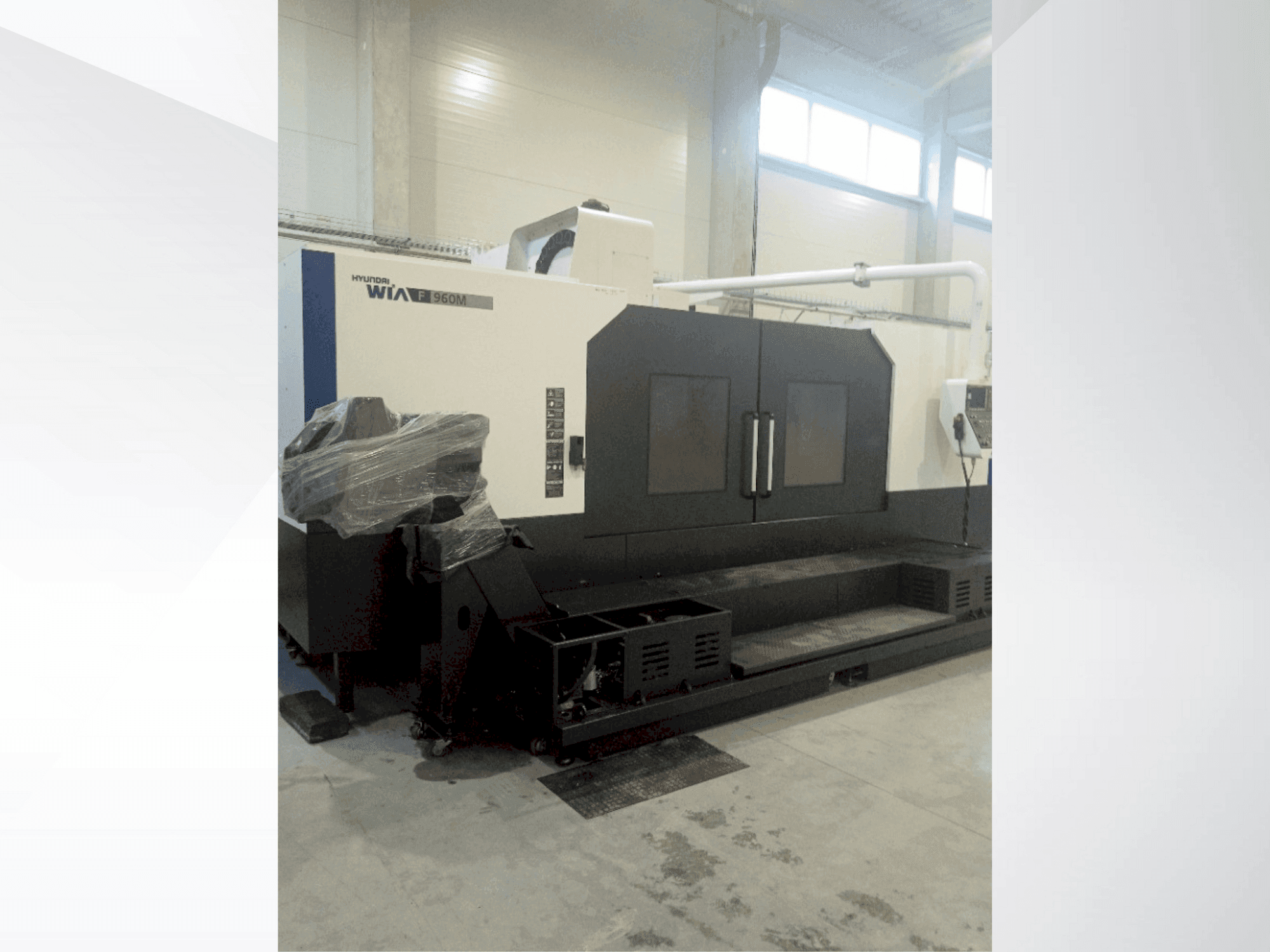 Prikaz stroja Hyundai Wia F 960M sprijeda