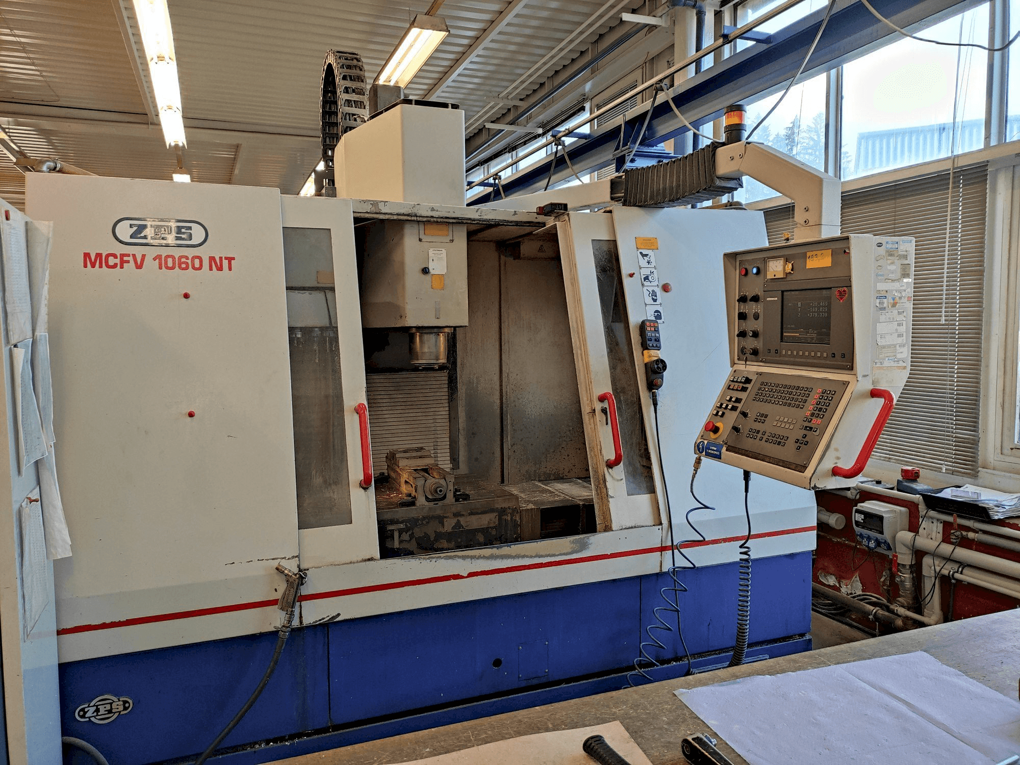 Prikaz stroja ZPS MCFV 1060 NT sprijeda