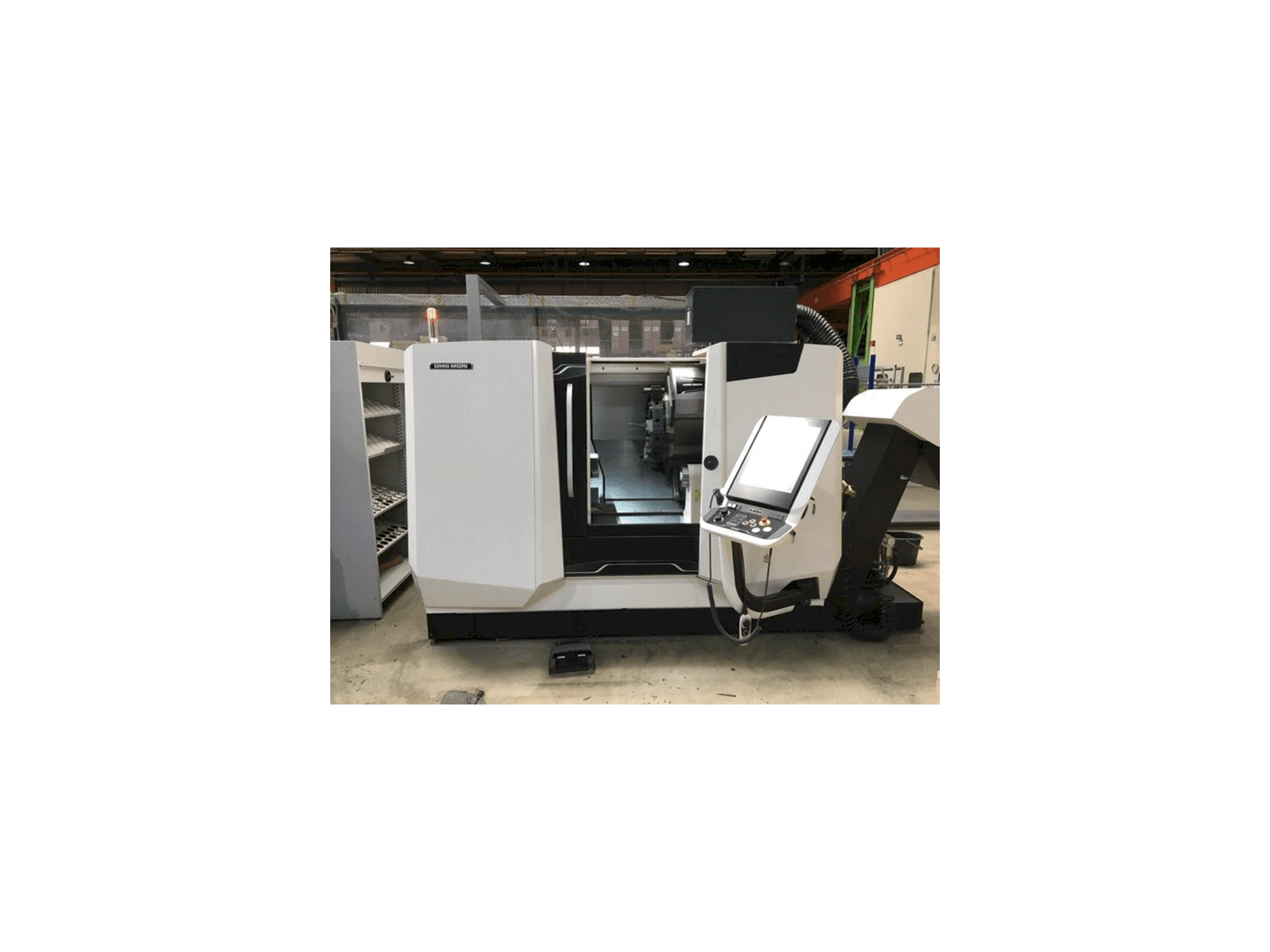 Prikaz stroja DMG MORI CLX 450 sprijeda