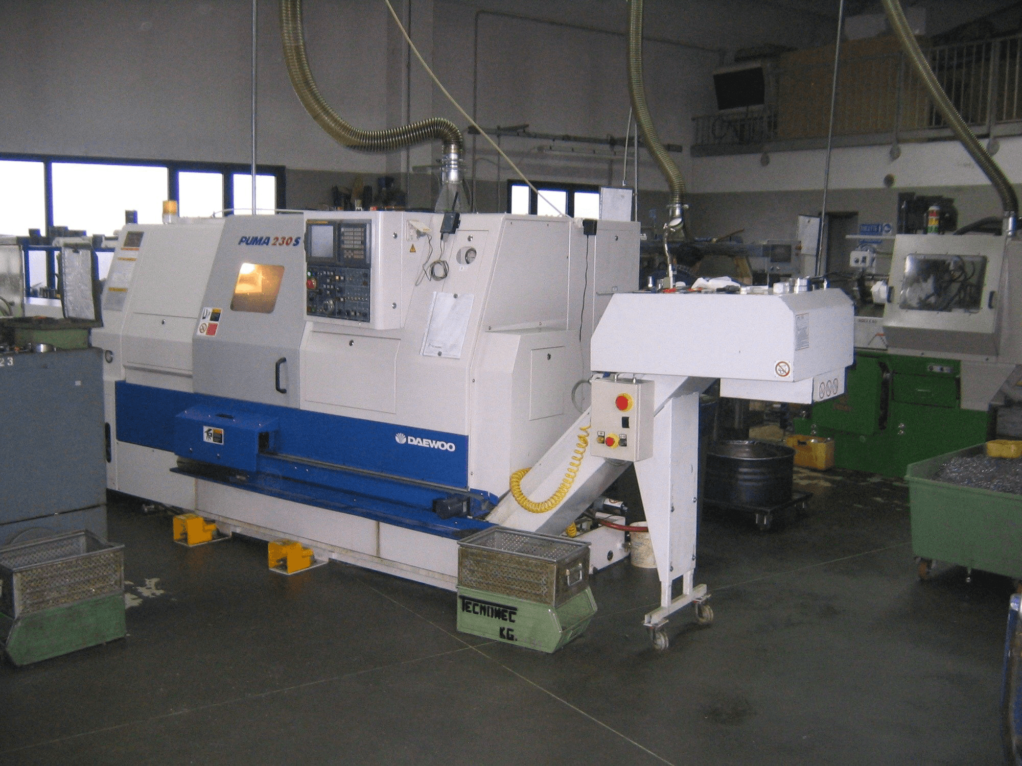 Prikaz stroja DAEWOO Puma 230SC sprijeda