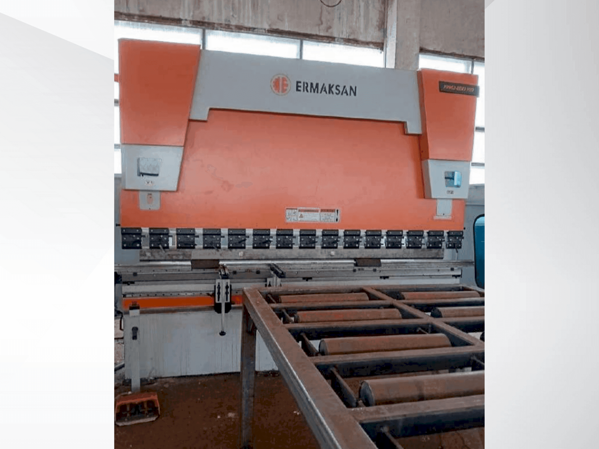Prikaz stroja ERMAKSAN POWER BEND PRO 3100-175 sprijeda