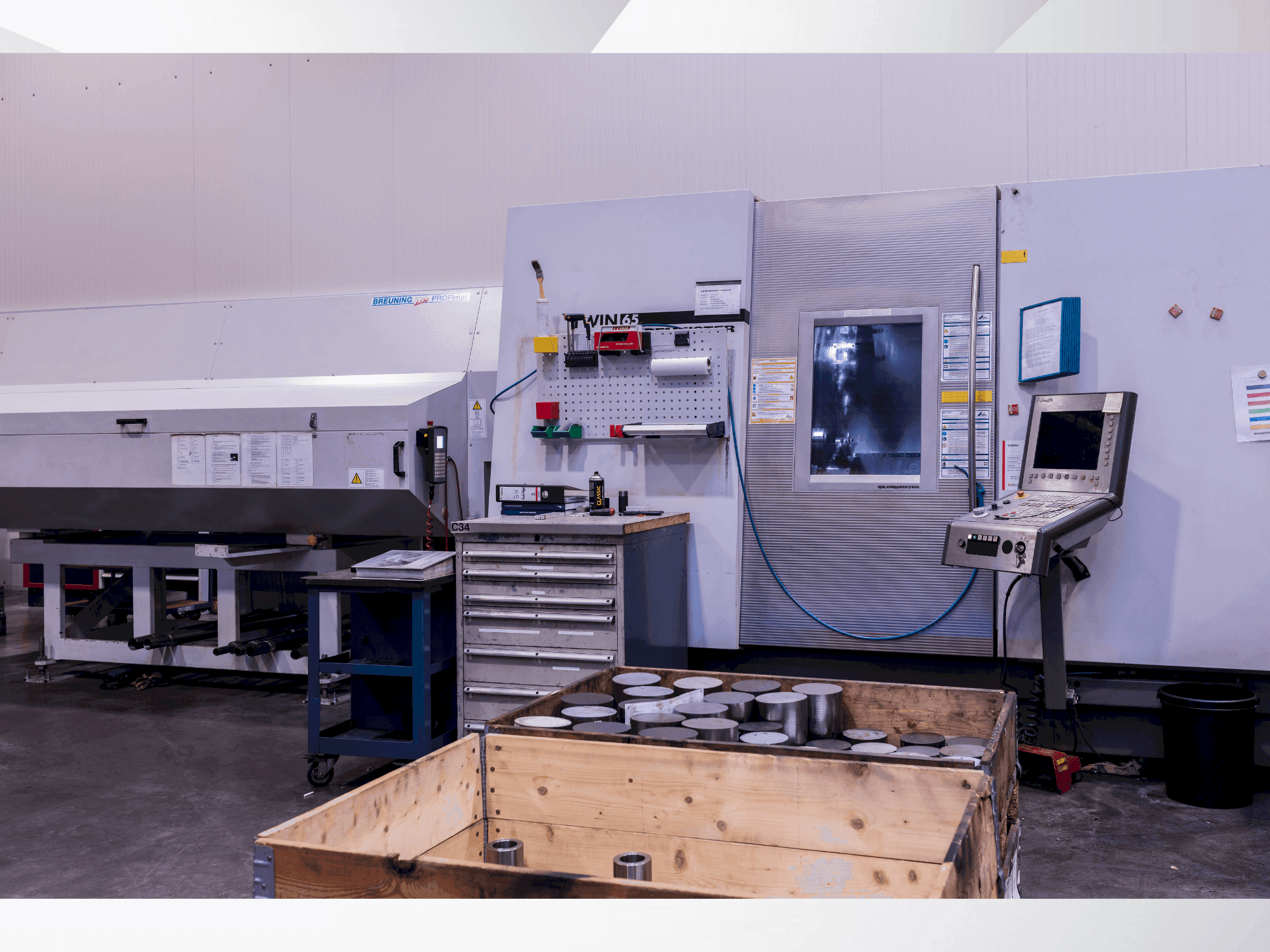 Prikaz stroja DMG Gildemeister Twin 65 sprijeda