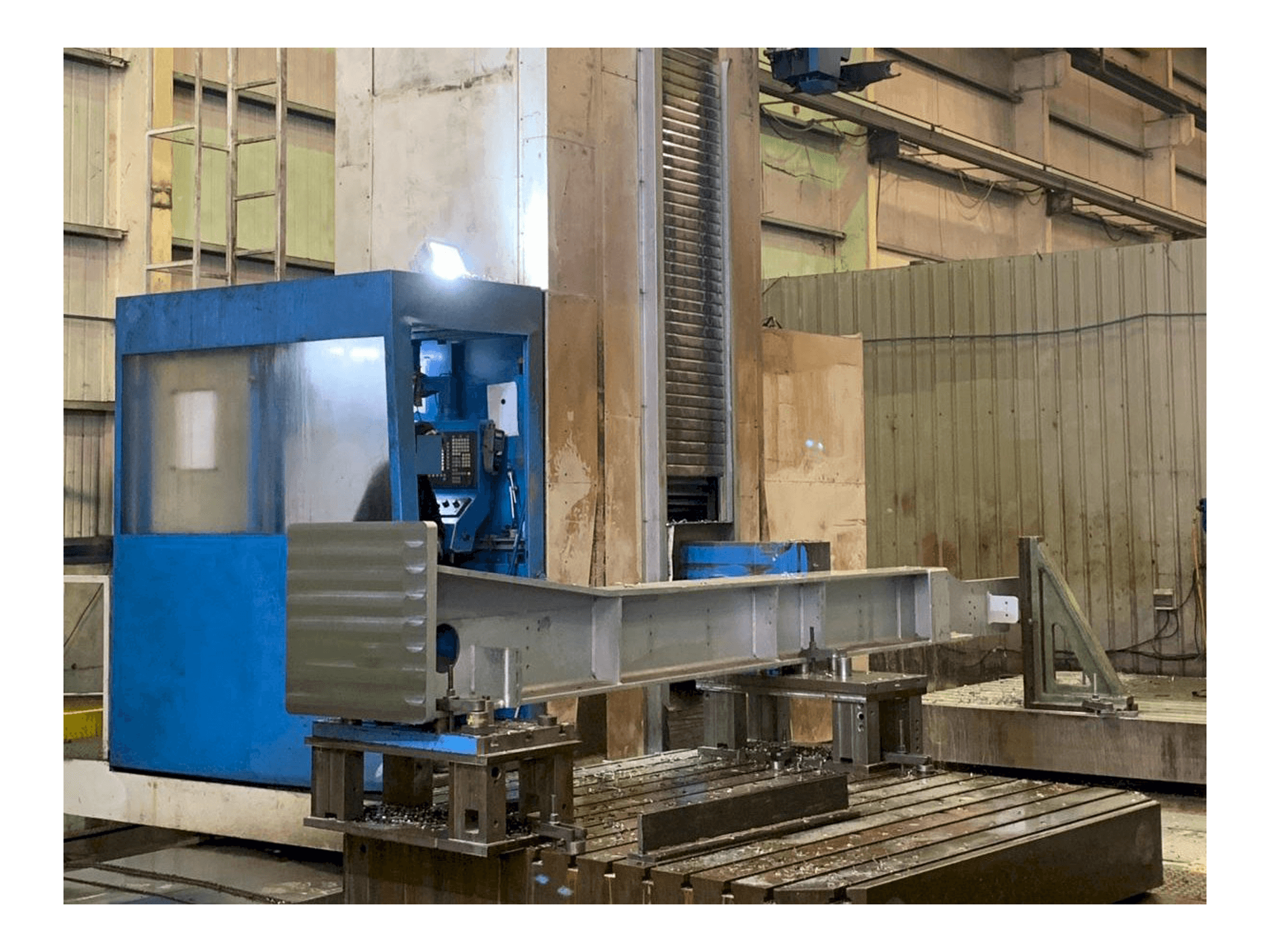 Prikaz stroja CME BM-9000 sprijeda