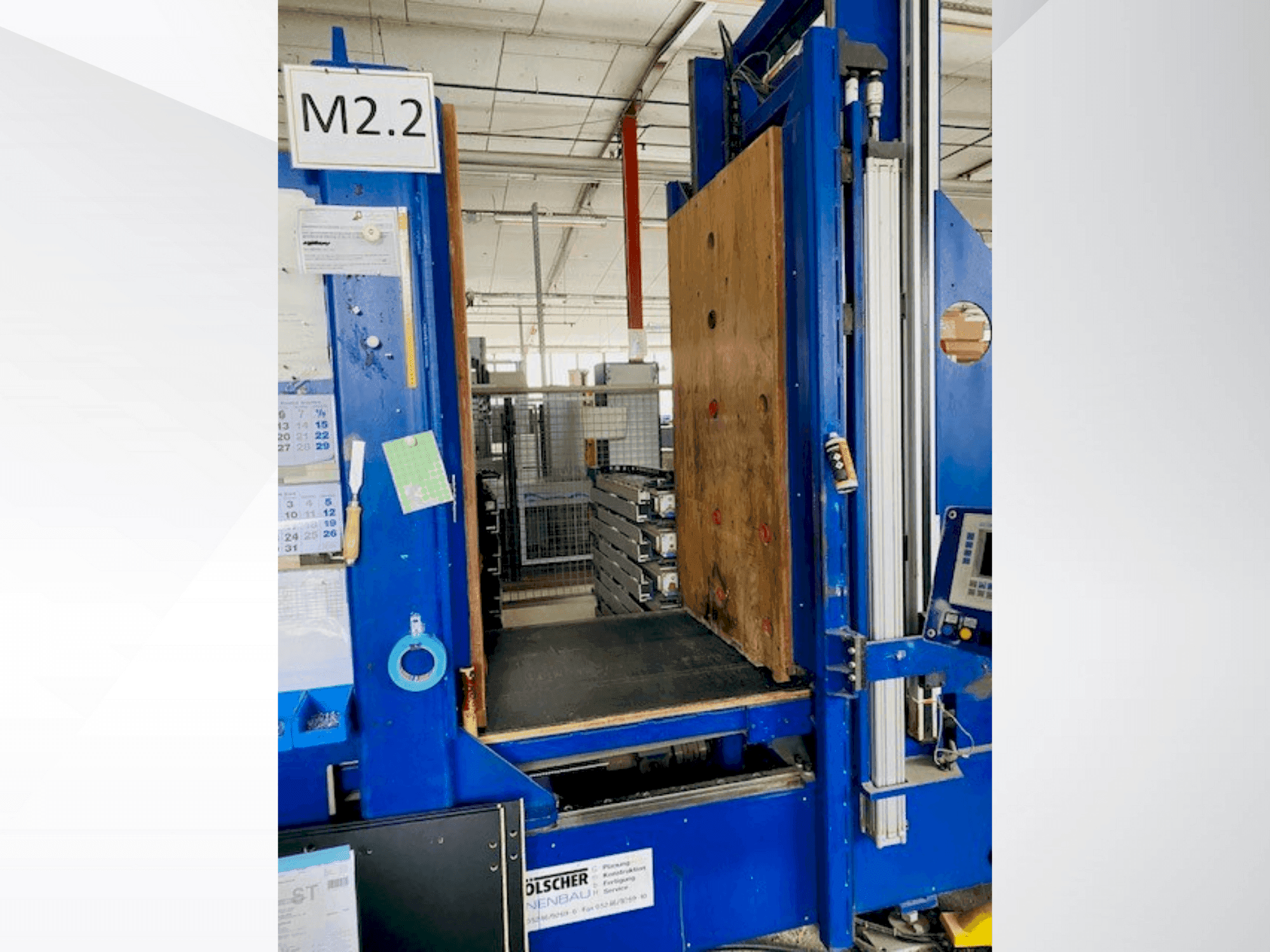 Prikaz stroja Hüttenhölscher Body Press sprijeda