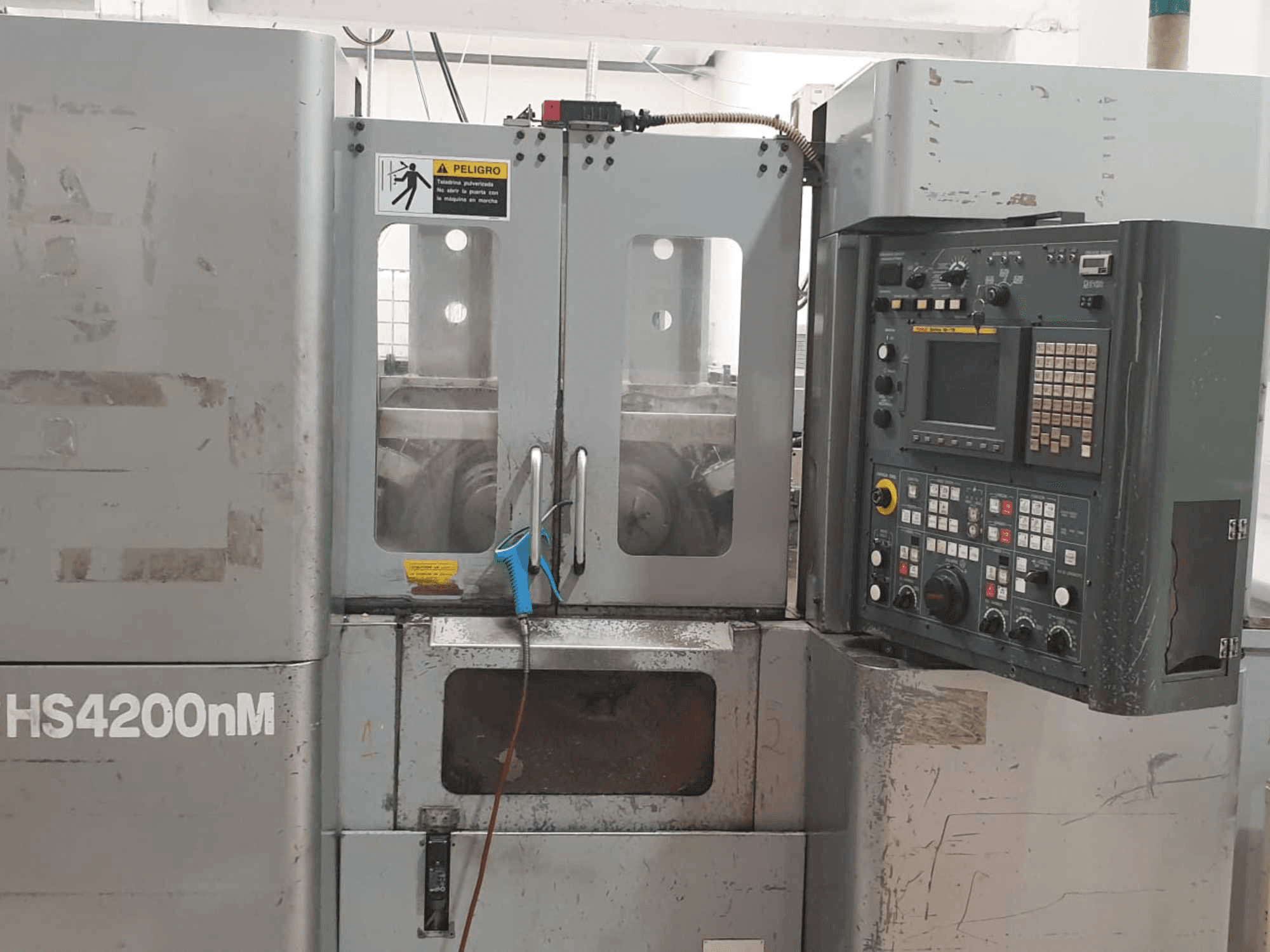 Prikaz stroja KITAKO HS4200NM sprijeda