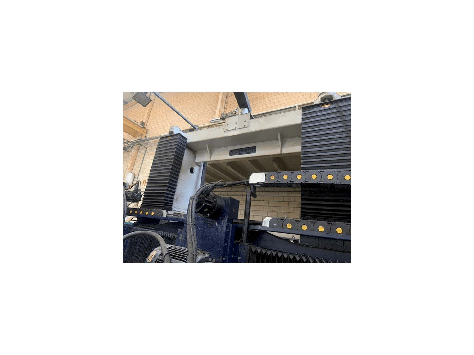 Prikaz stroja Schneider DFS-4 sprijeda