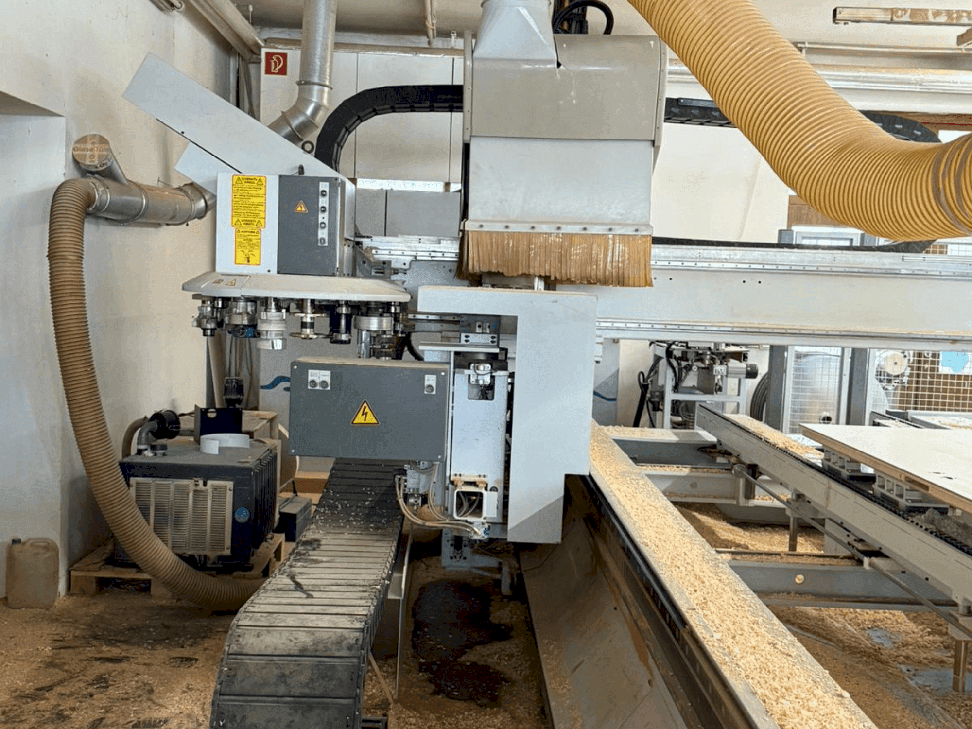 Prikaz stroja HOMAG PROFI BAZ20/30/16/V/D (2003) sprijeda