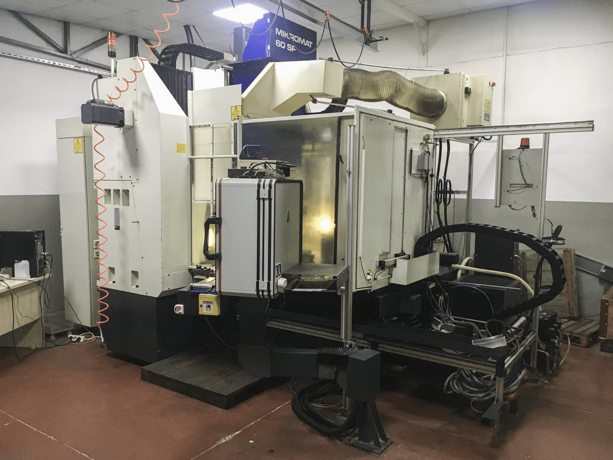 Prikaz stroja MIKROMAT 60SF zdesna