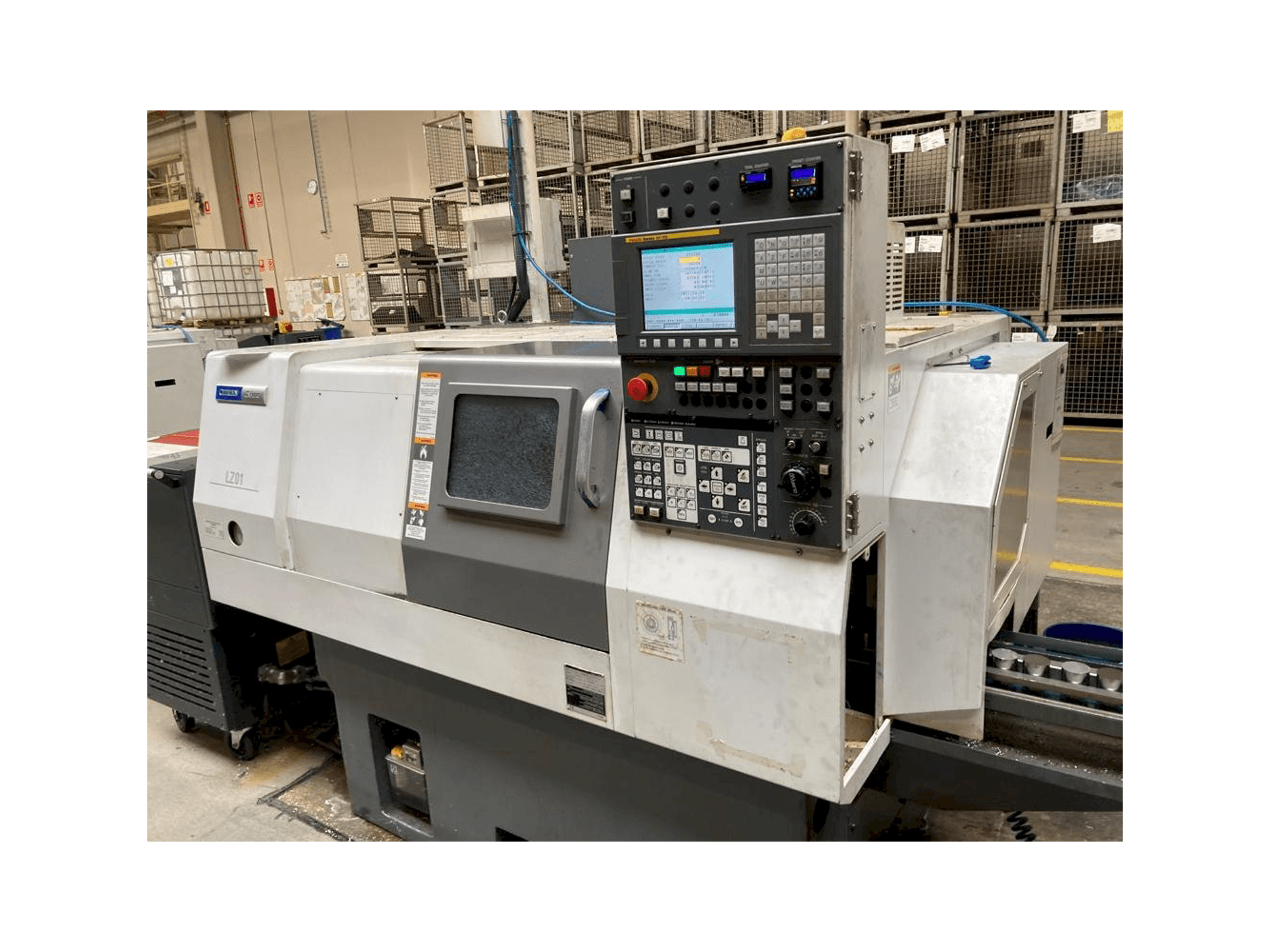 Prikaz stroja Miyano LZ-01RY2 sprijeda