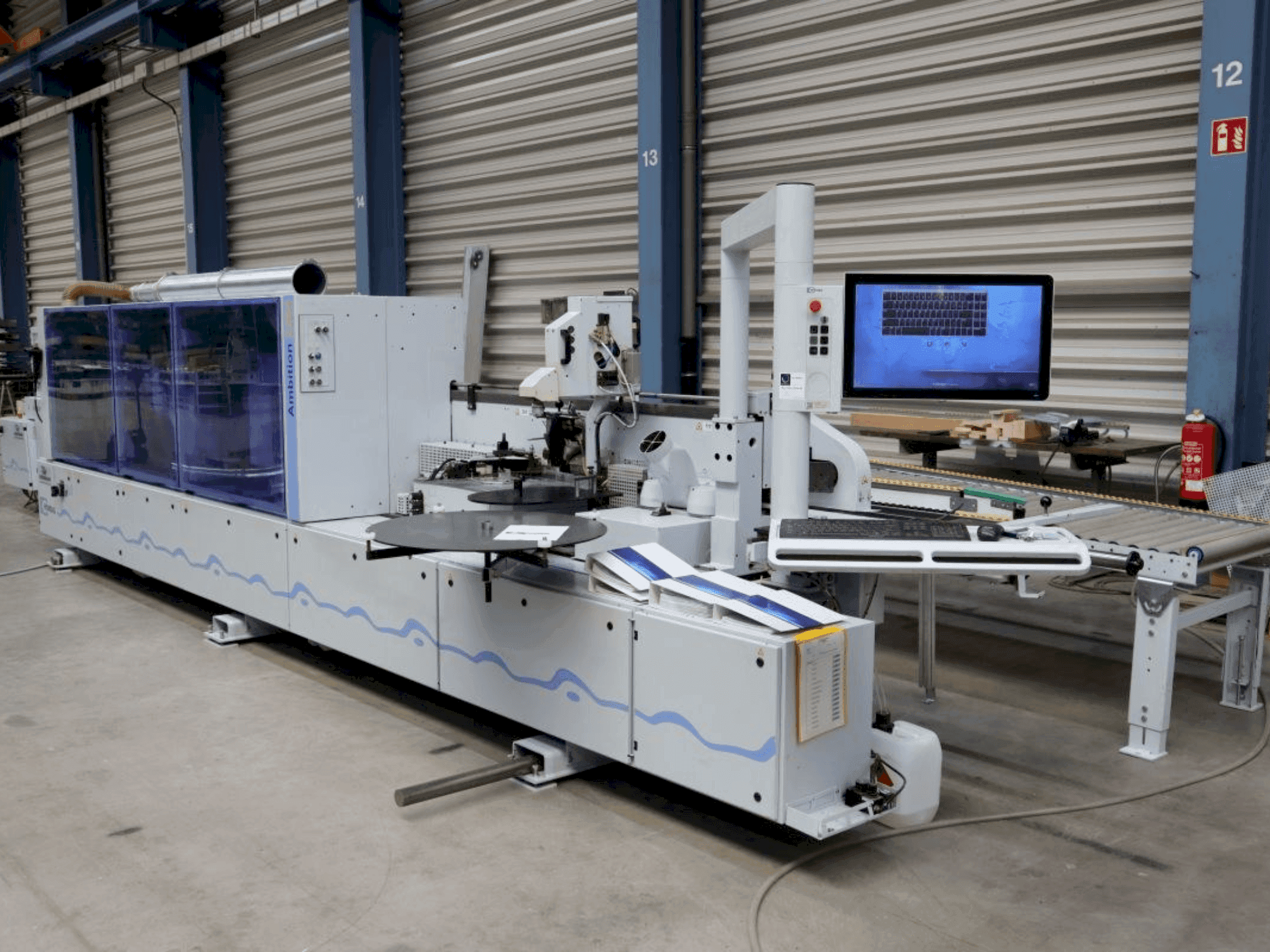 Prikaz stroja HOMAG KAL 210 sprijeda