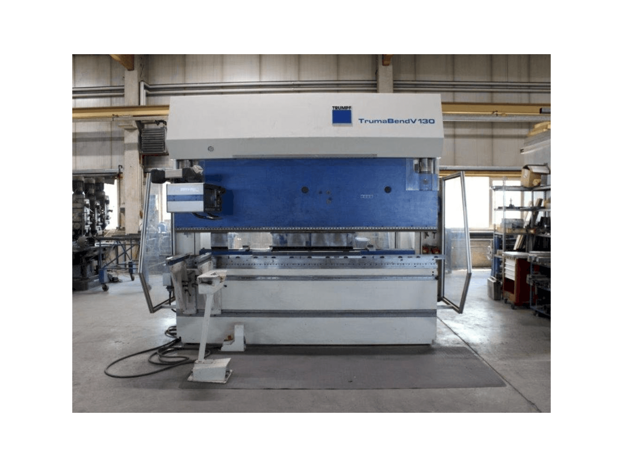 Prikaz stroja Trumpf TrumaBend V130 sprijeda