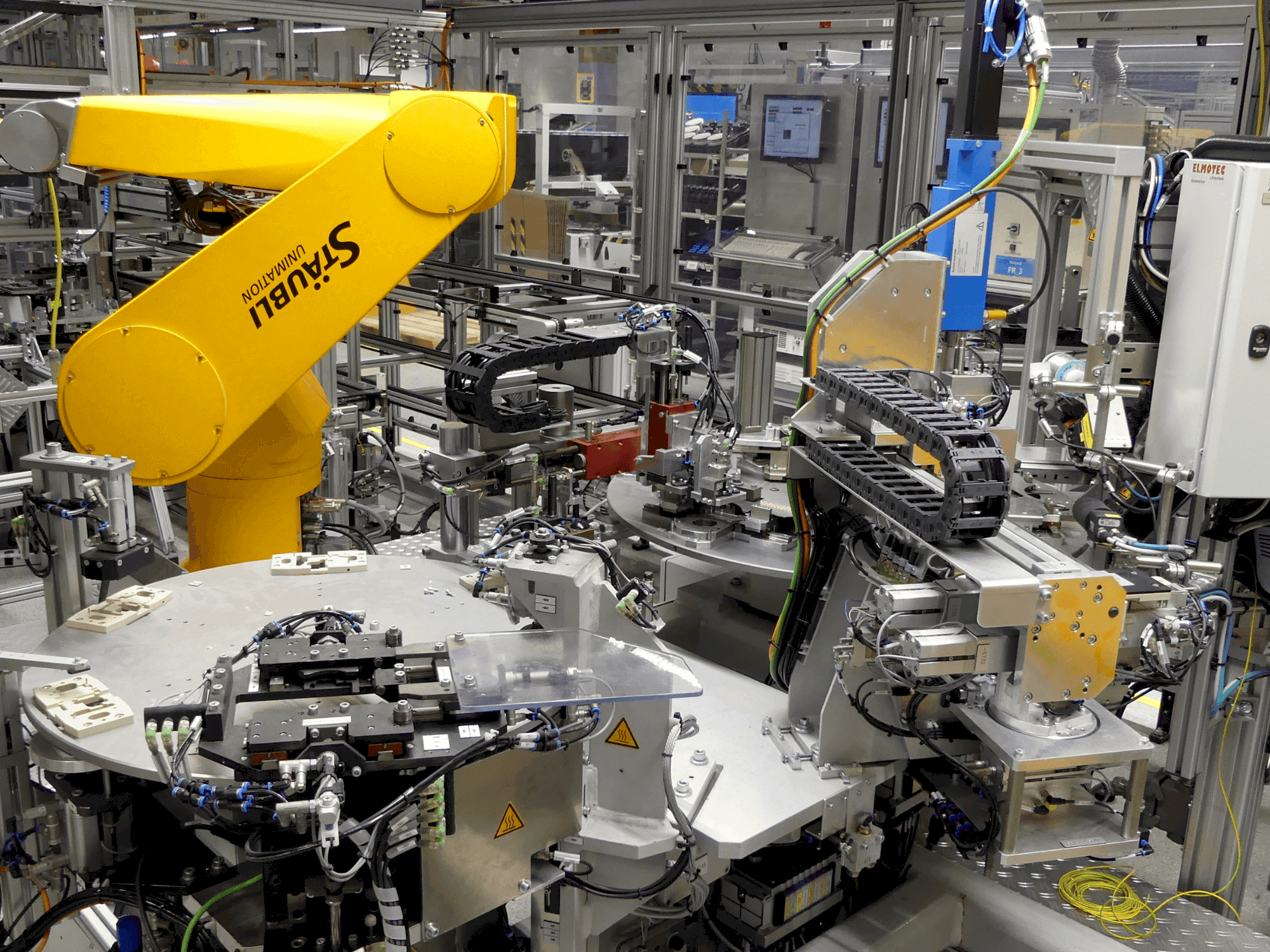 Prikaz stroja ELMOTEC 16479 sprijeda