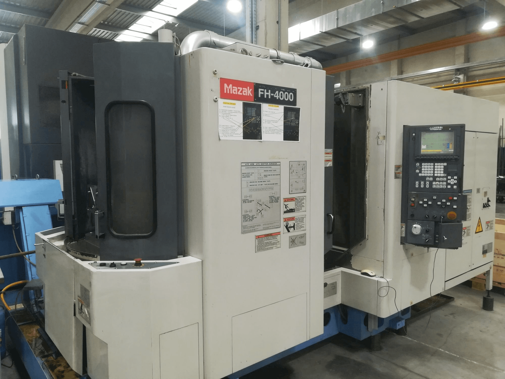 Prikaz stroja Mazak FH-4000 sprijeda