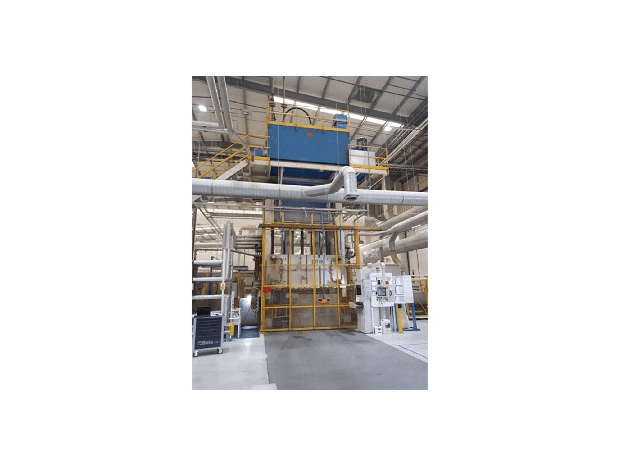 Prikaz stroja Pinette 2000 Ton sprijeda