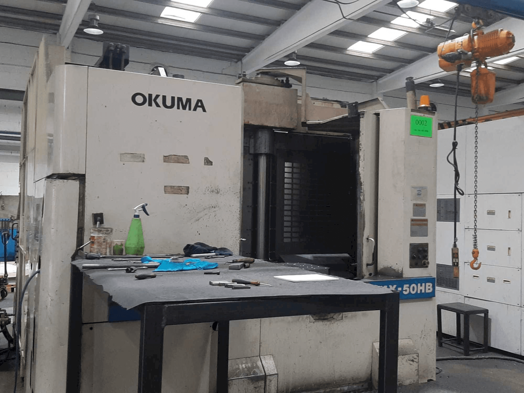 Prikaz stroja Okuma MX-50HB sprijeda
