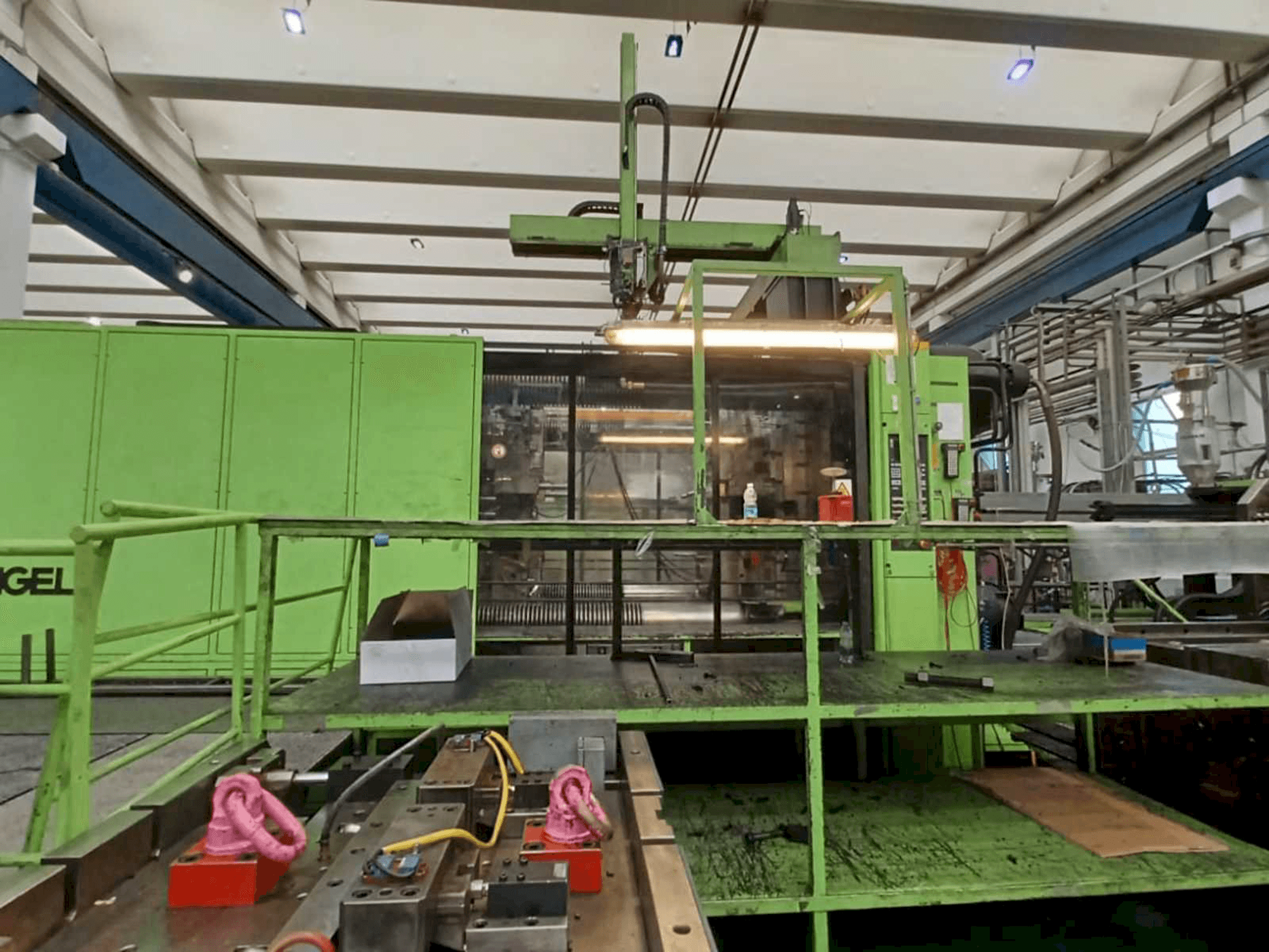 Prikaz stroja Engel ES 23050/2500 DUO sprijeda