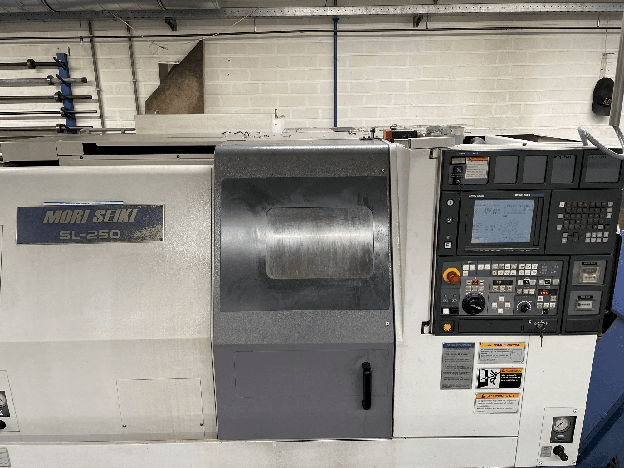 Prikaz stroja MORI SEIKI SL-250 sprijeda