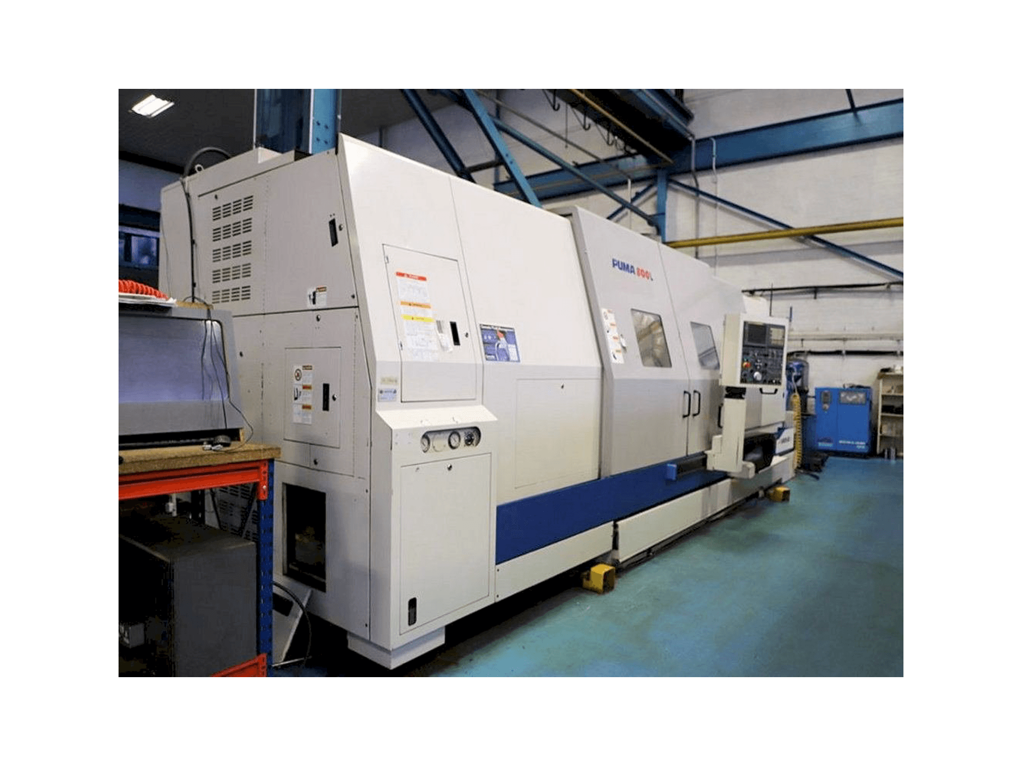 Prikaz stroja Doosan Puma 800L sprijeda