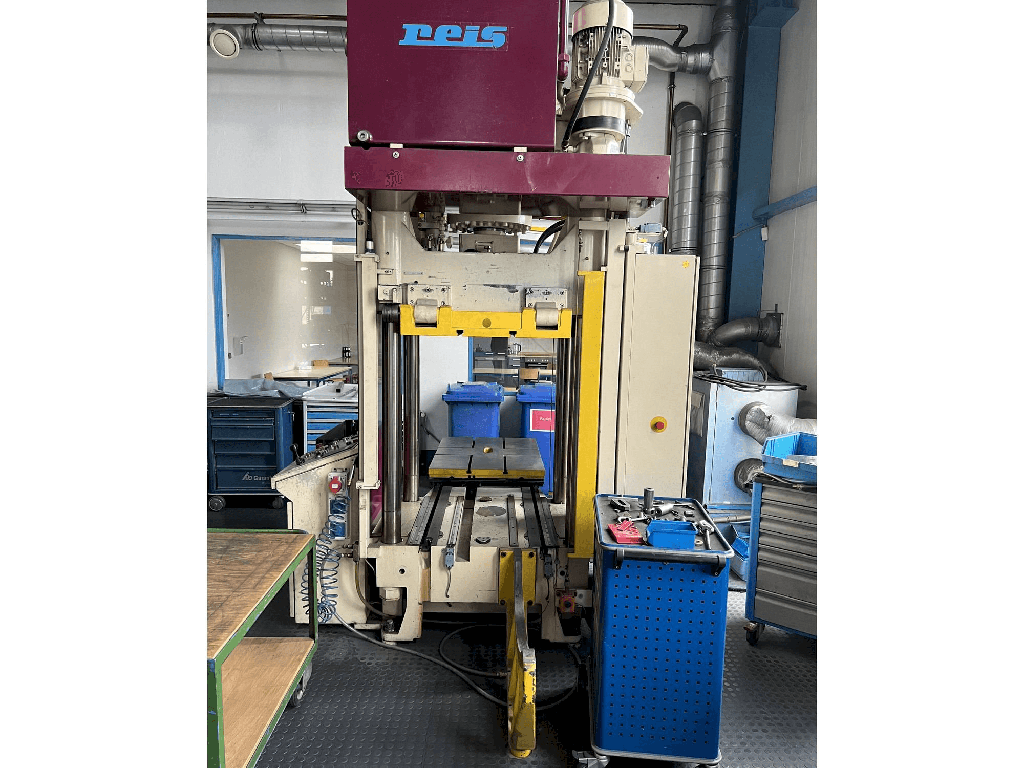 Prikaz stroja Reis Tus 80-100 sprijeda