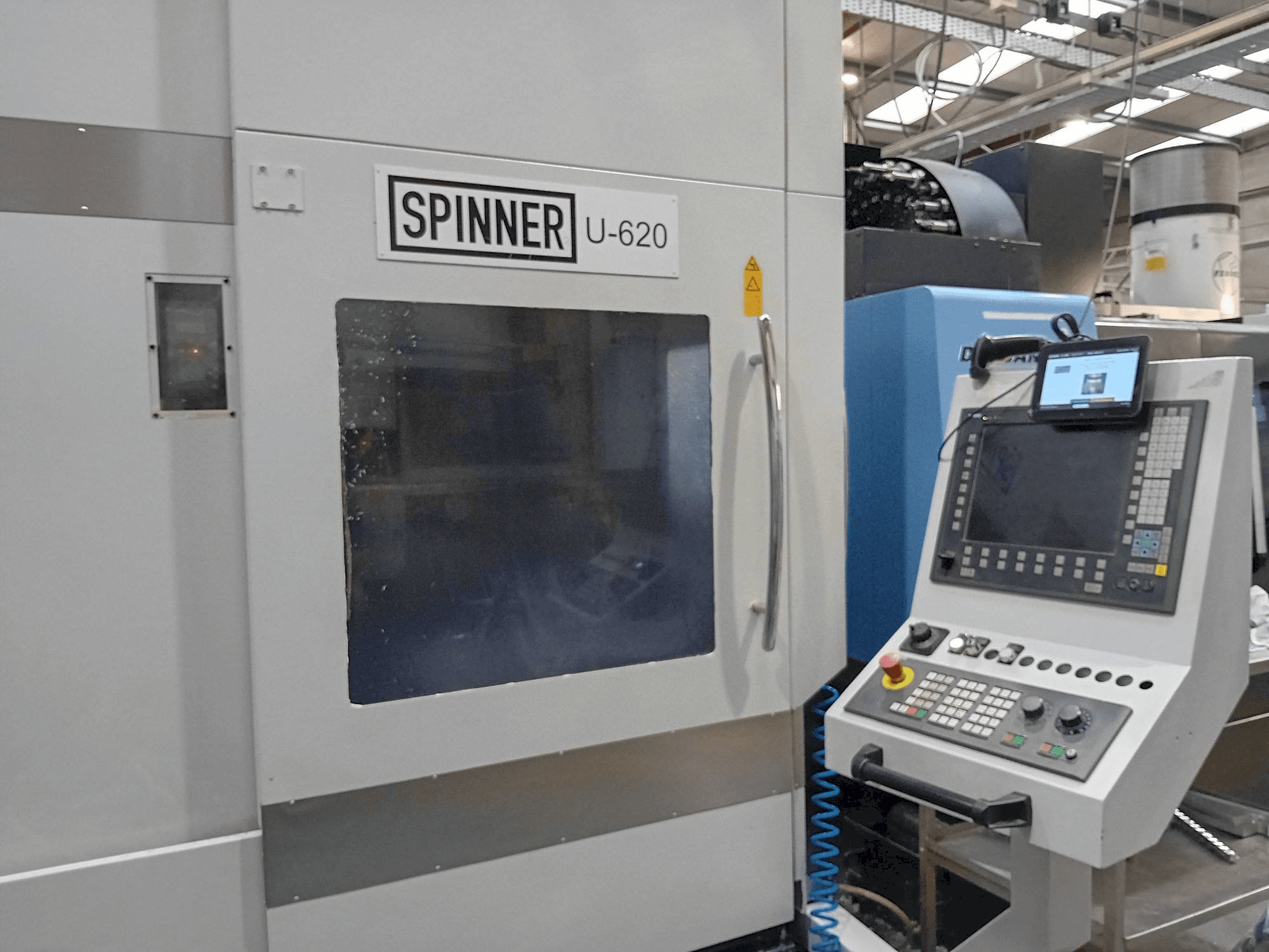 Prikaz stroja SPINNER U5-620 sprijeda
