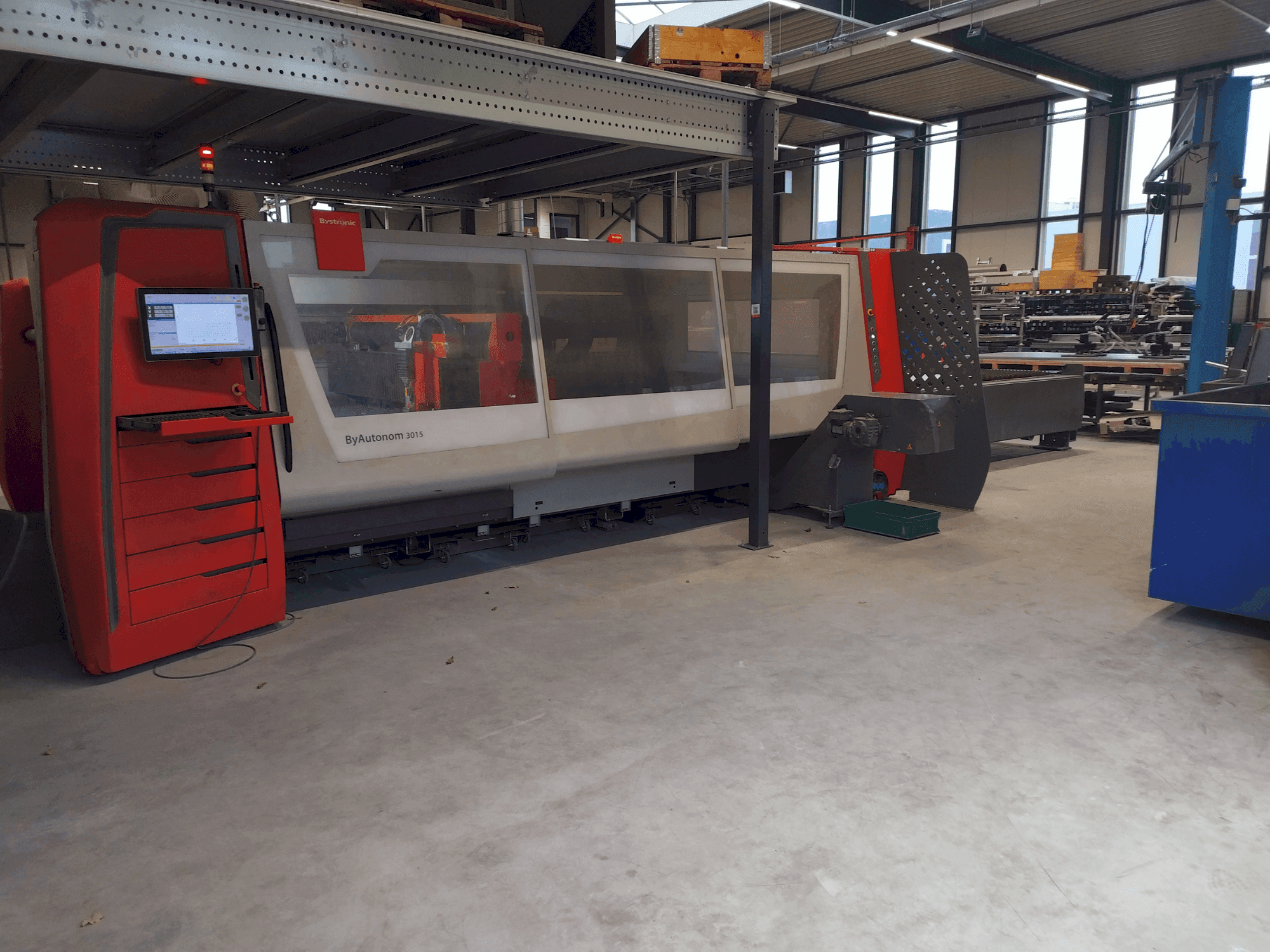 Prikaz stroja Bystronic ByAutonom 3015 sprijeda