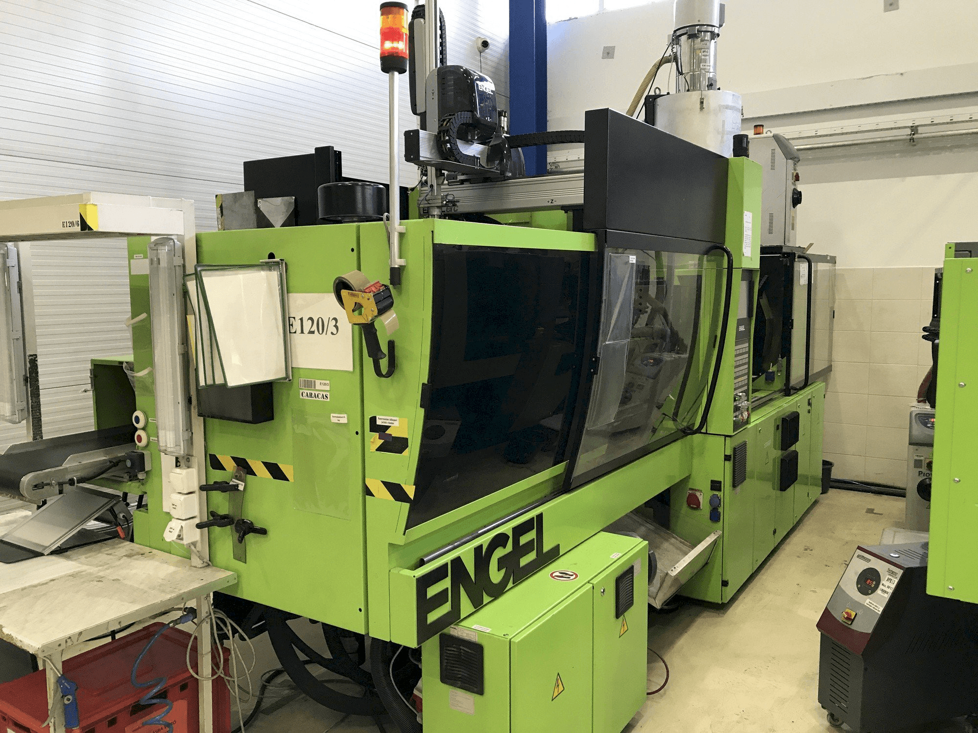 Prikaz stroja ENGEL VC 310/120 Electric sprijeda